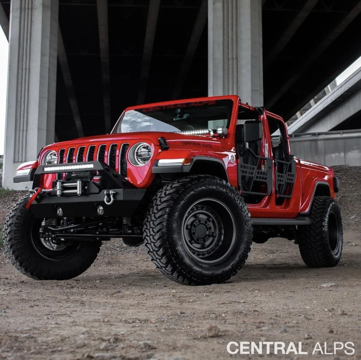Jeep Gladiator FIRECRACKER RED Gladiator JT Club 583D150F-19C7-4939-8C5E-F867879171E3