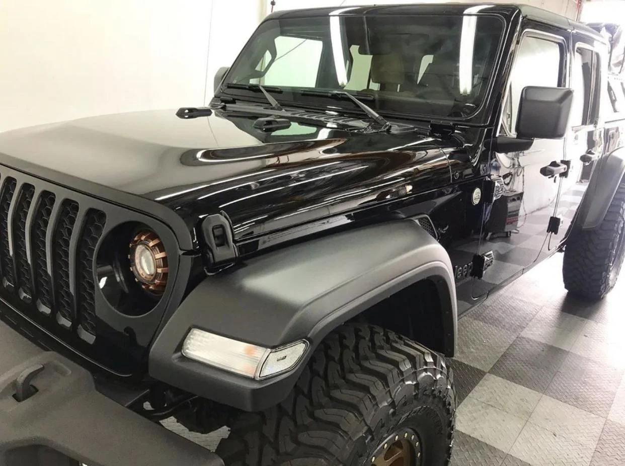 Jeep Gladiator BLACK Gladiator JT Club 2C5AA9D0-1CB6-4C7D-9DE3-EEF1E6FF30CA