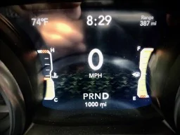 Jeep Gladiator Instrument cluster display IMG_2473