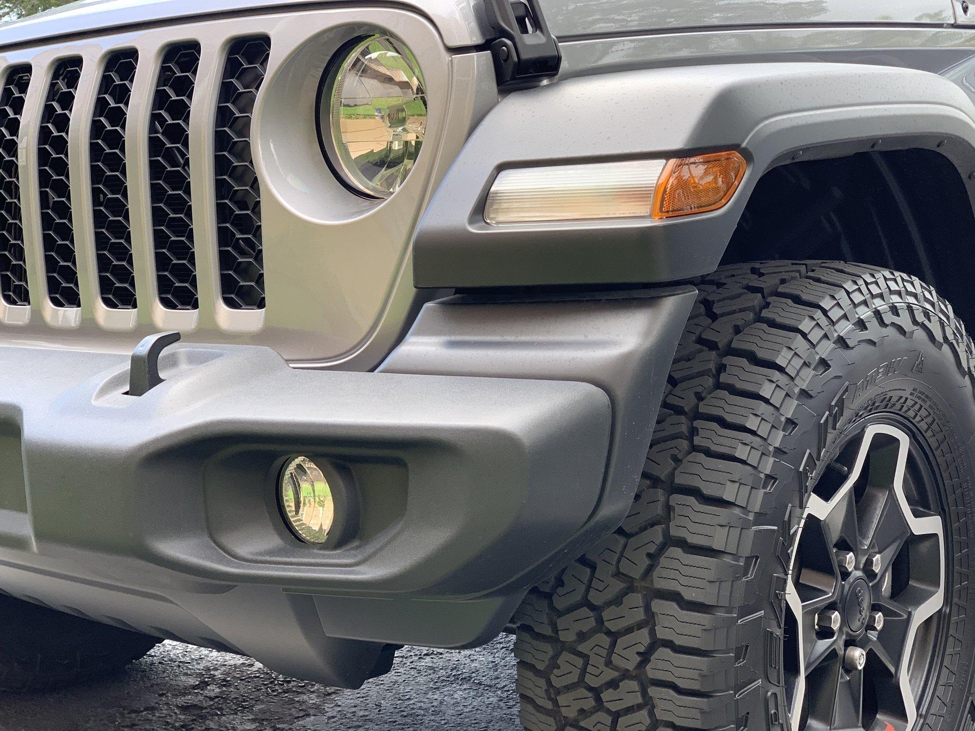 Jeep Gladiator Selling JK Front Stock Bumper D592C106-CEC5-42C5-AA84-4D26B04E6A94