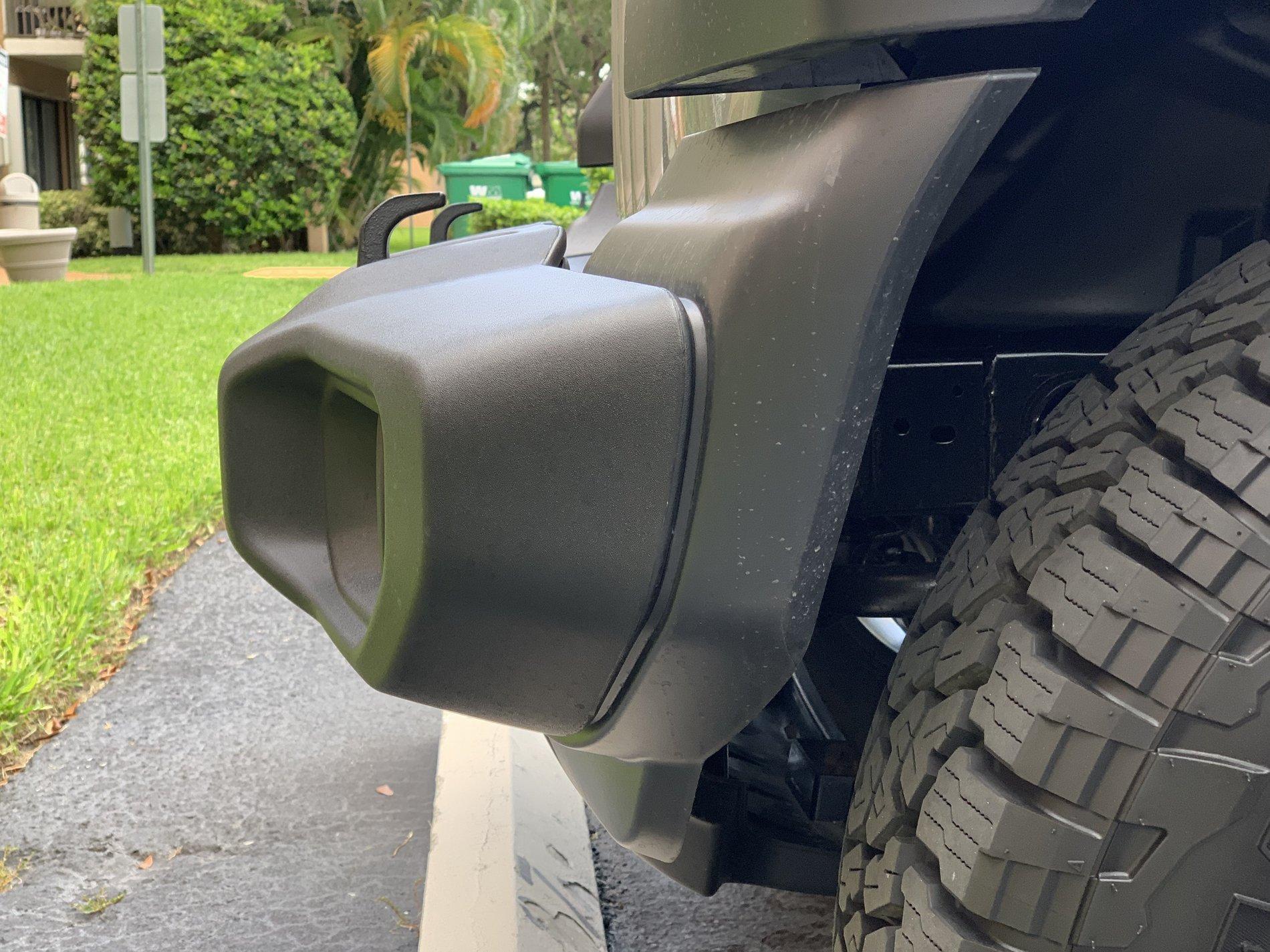 Jeep Gladiator Selling JK Front Stock Bumper 1D628609-66CB-44F4-898C-B5D4715779BA