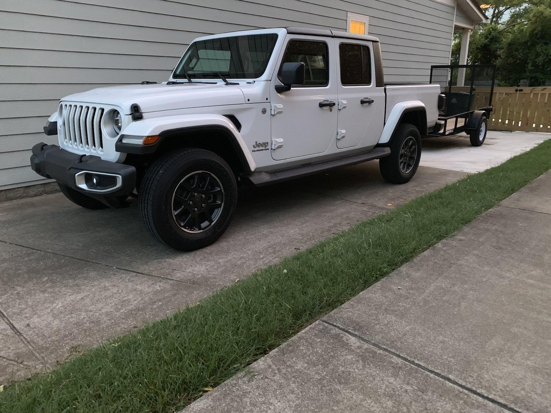 Jeep Gladiator Gladiator Window Sticker and Build Sheet Order Tracking 26251268-E1B0-480A-9359-8749677F143F