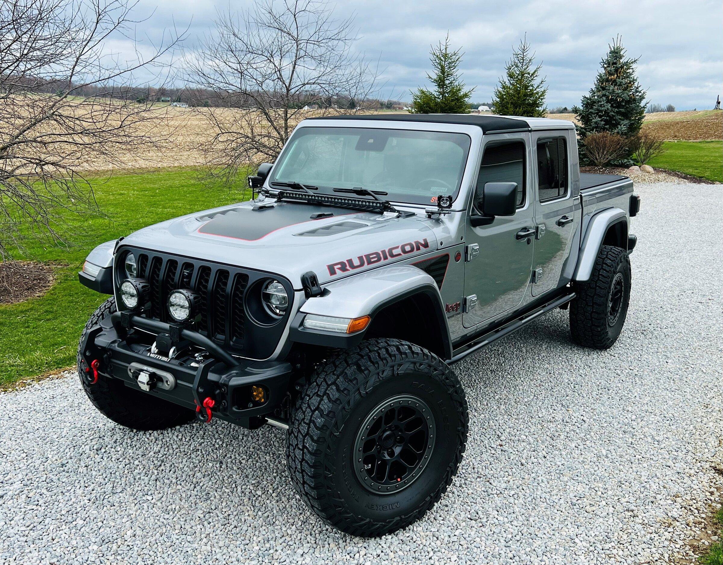 Jeep Gladiator guys with 2.5" and 3.5" lifts Jeep2