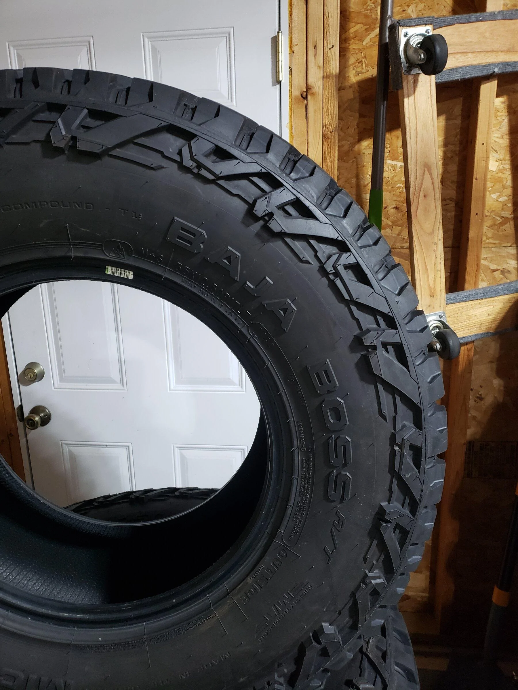 Jeep Gladiator Mickey Thompson Baja Boss A/T for sale. 20220331_123502