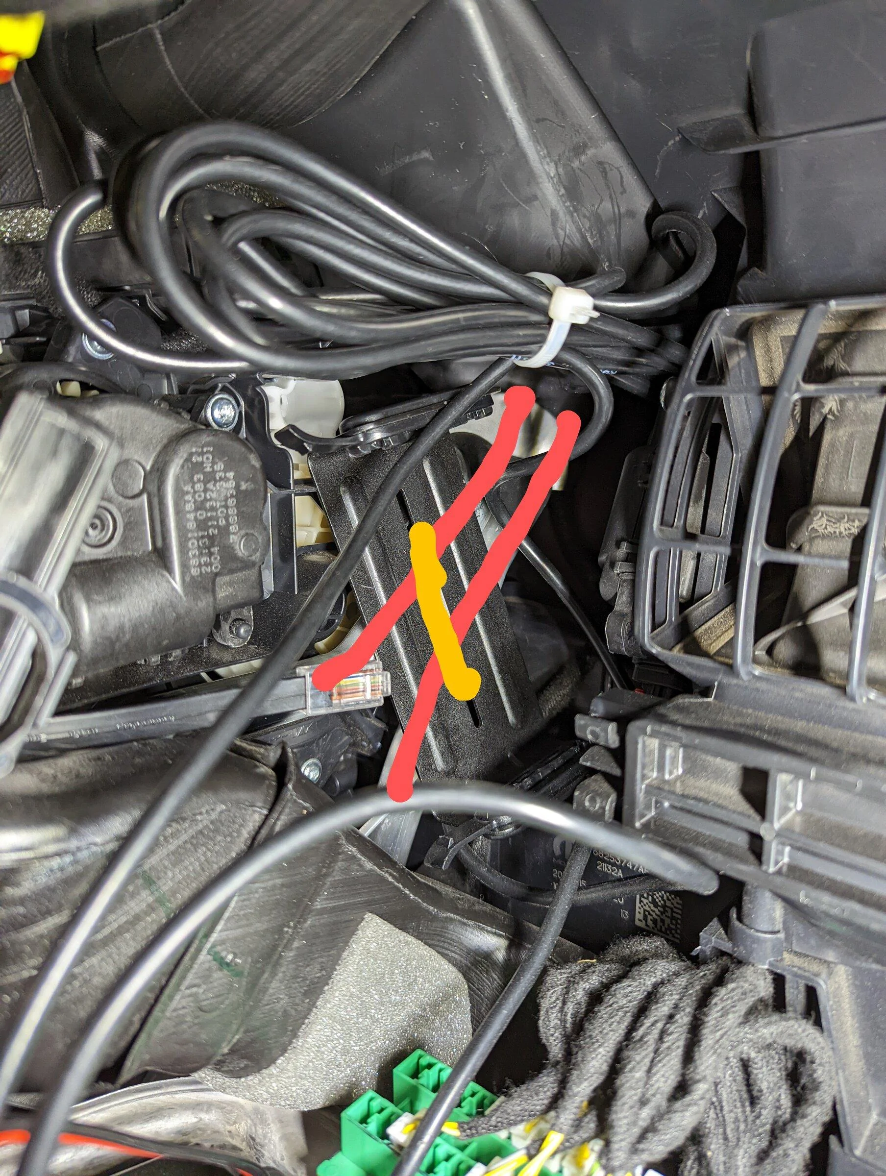 Jeep Gladiator Midland MXT275 Install PXL_20220331_235901480~2