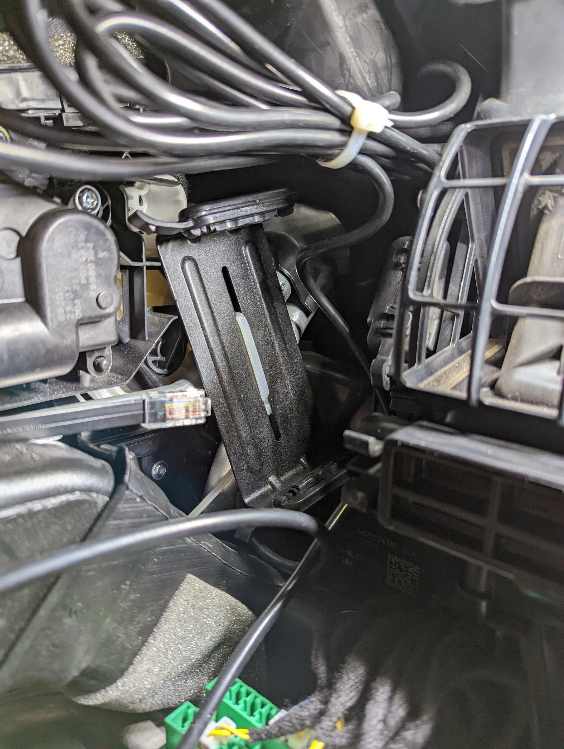 Jeep Gladiator Midland MXT275 Install PXL_20220331_235830534