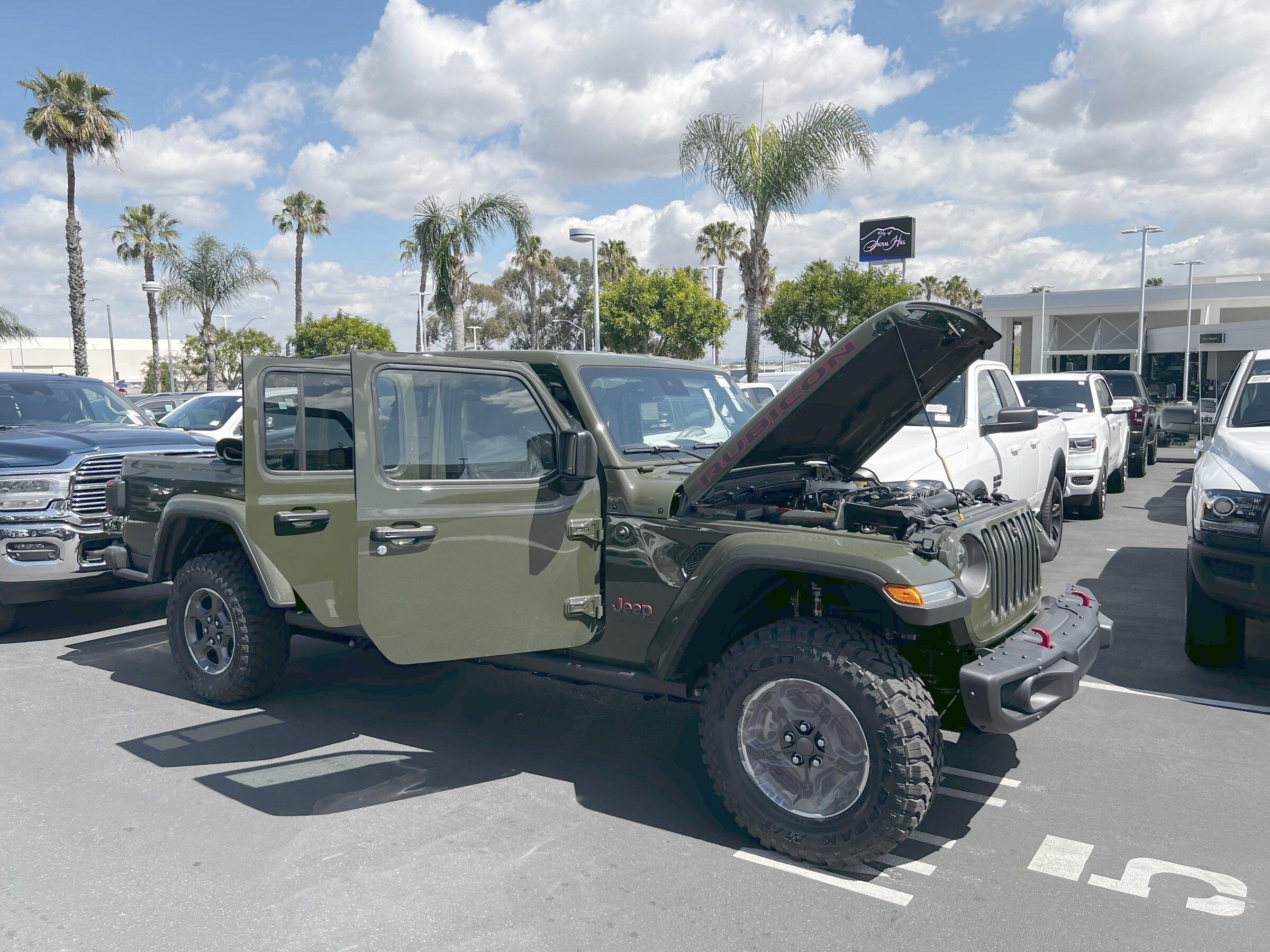 Jeep Gladiator Volcano Rated Hawaii Jeep IMG_1518
