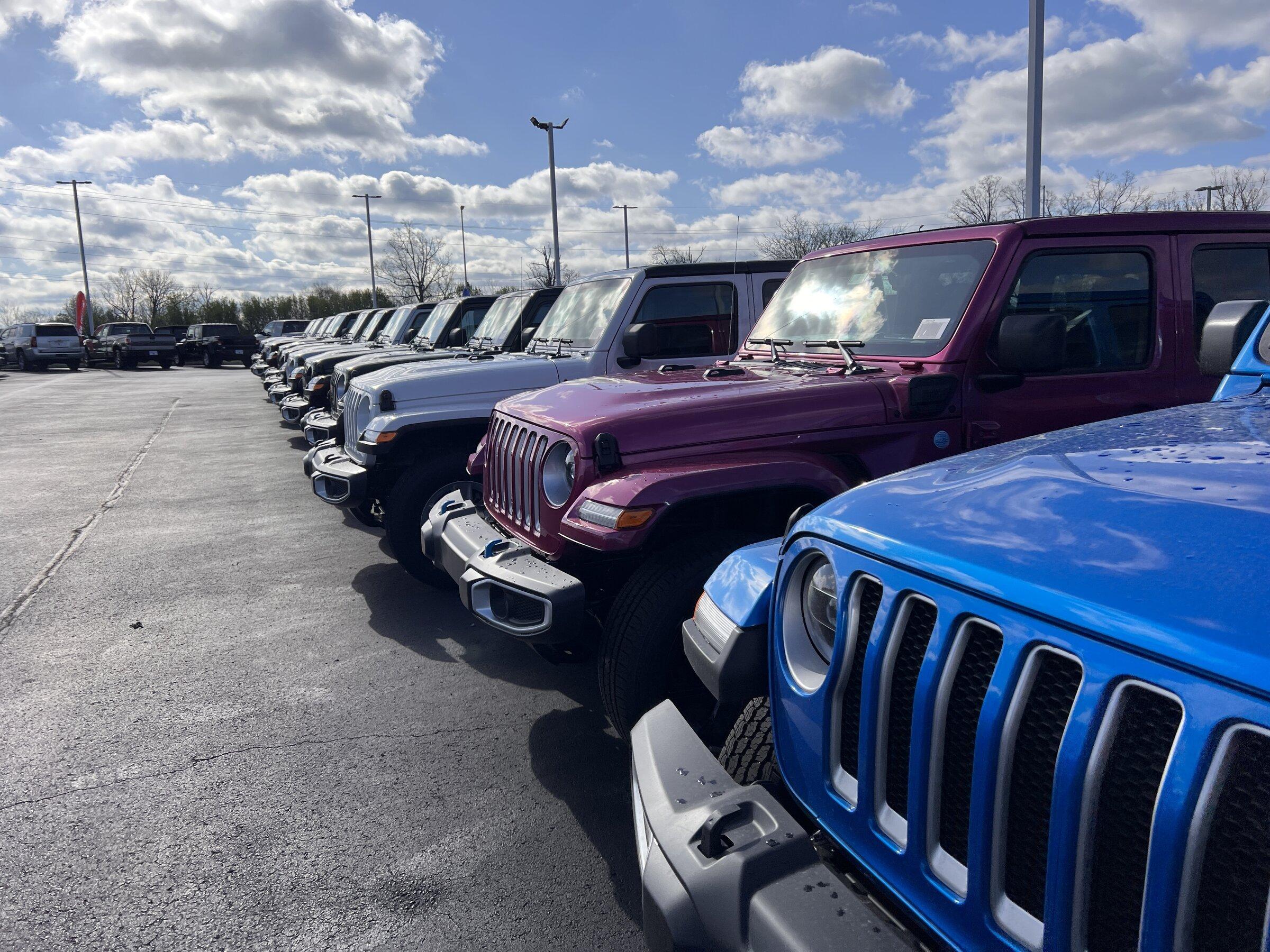 Jeep Gladiator Gupton Motors up to 8% below invoice 5A4CA33B-D8EF-401A-A4F5-865D3D6741B5