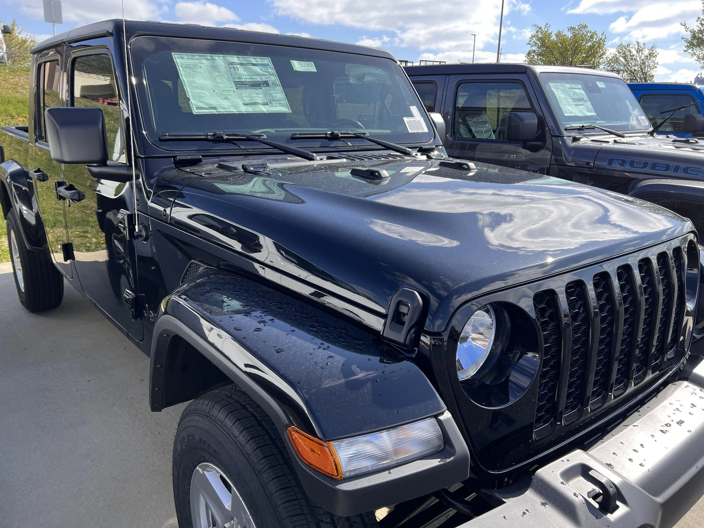 Jeep Gladiator Gupton Motors up to 8% below invoice C63E6F7C-8FBB-47B0-AFF9-FAAC212B4D2A