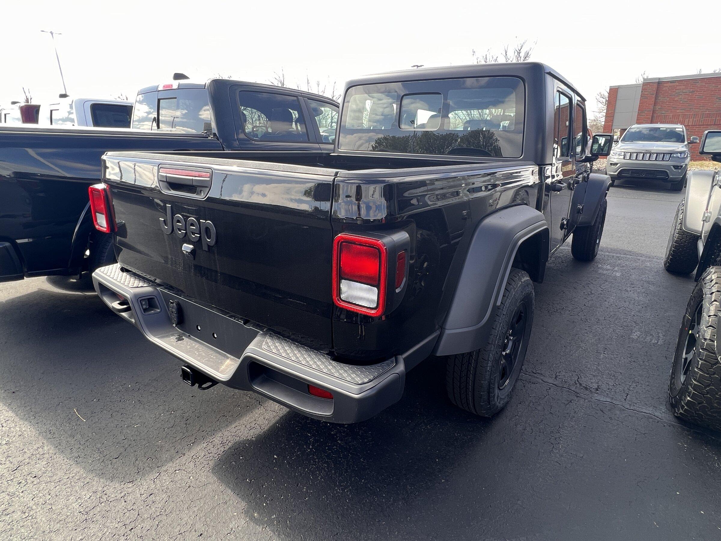 Jeep Gladiator Gupton Motors up to 8% below invoice 65B29914-ACE4-4DDD-9862-AC72F3757E7A