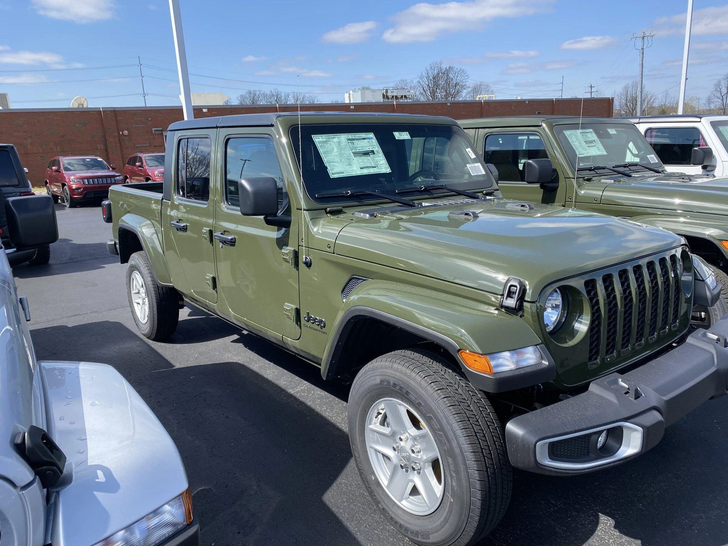 Jeep Gladiator Gupton Motors up to 8% below invoice 9120825F-465C-4AA9-AA21-3D1ACA2BF9DF