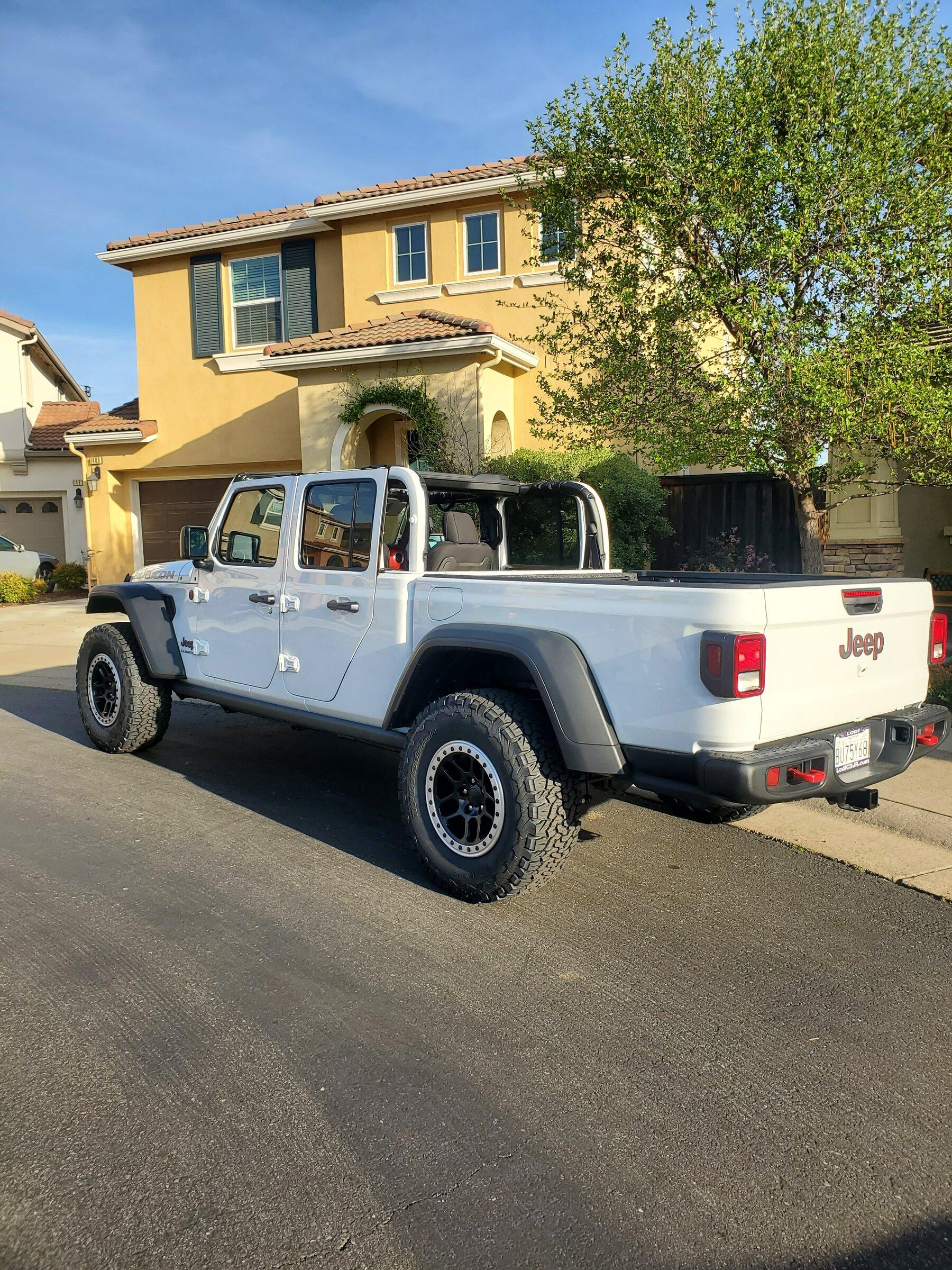 Jeep Gladiator 35s and No Lift Thread 20220331_175802