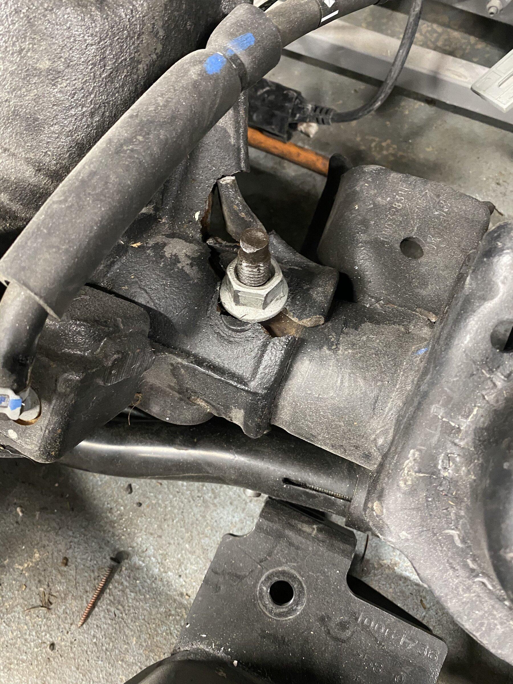 Jeep Gladiator 2021 Jeep Gladiator Front & Rear Axle 1