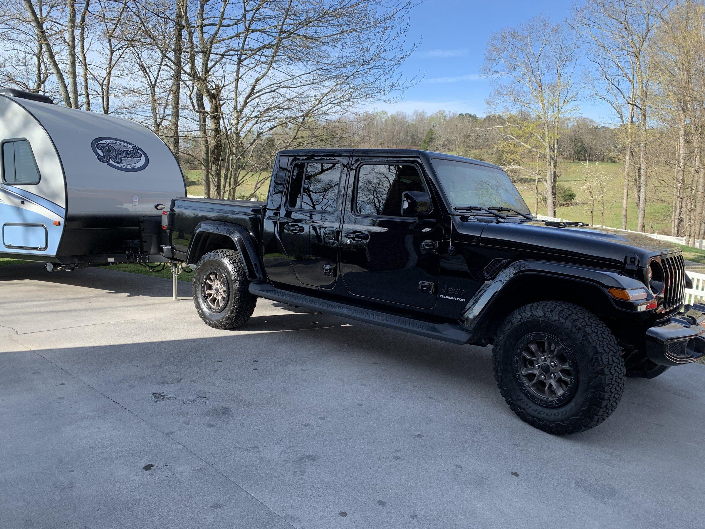 Jeep Gladiator 392 Wheels on JT image_16852737.JPG