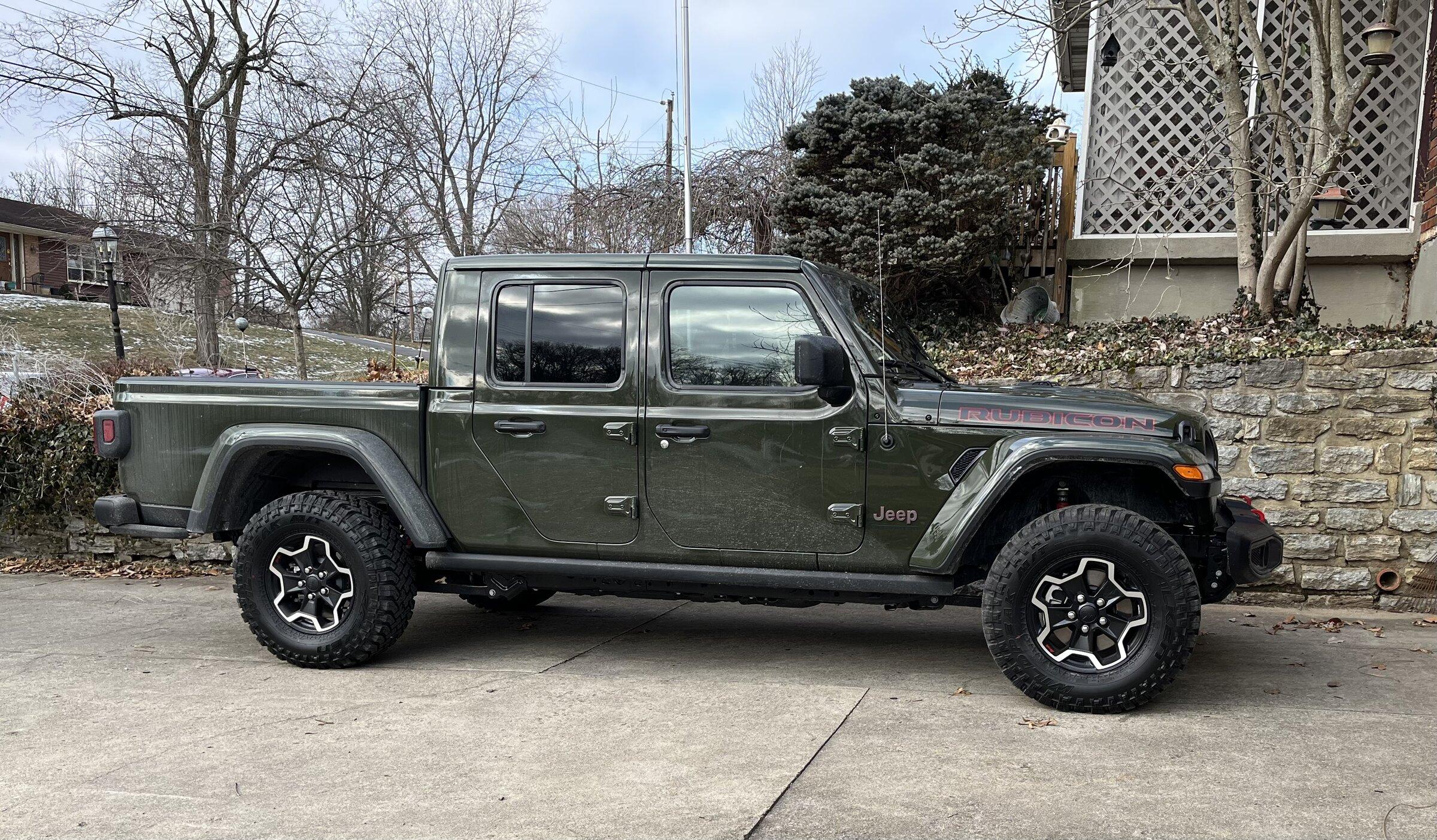 Jeep Gladiator SARGE GREEN Gladiator club tempImageUvmr1U