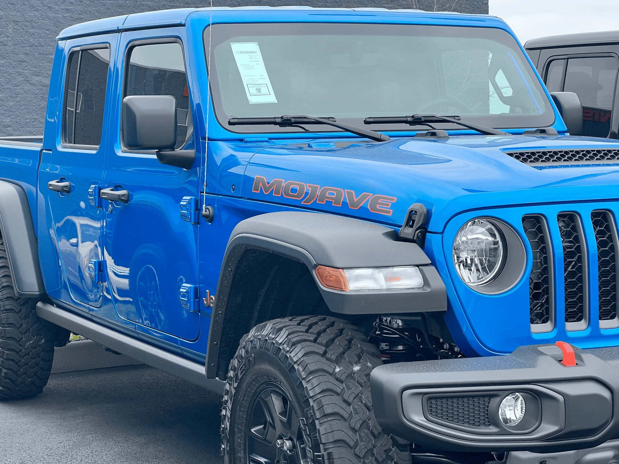 Jeep Gladiator mojave or rubicon 1649017682030
