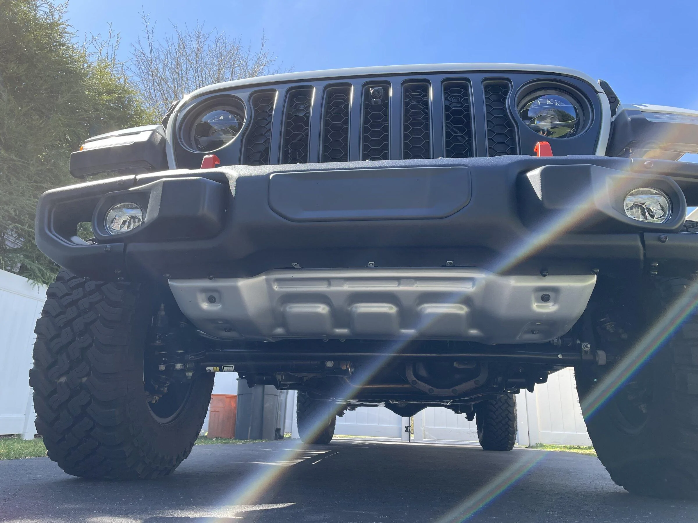 Jeep Gladiator Swapping the Mojave plastic bumper with the Mopar steel bumper 699830E0-82E9-4F01-80F9-3C0E951E2BE3