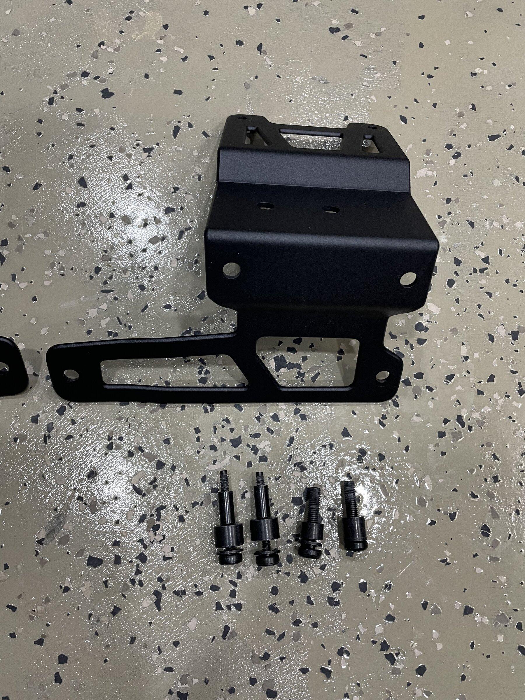 Jeep Gladiator Mopar A-pillar light brackets - like new - $100 shipped FD661A75-3407-4698-97DC-5C60B68E474D