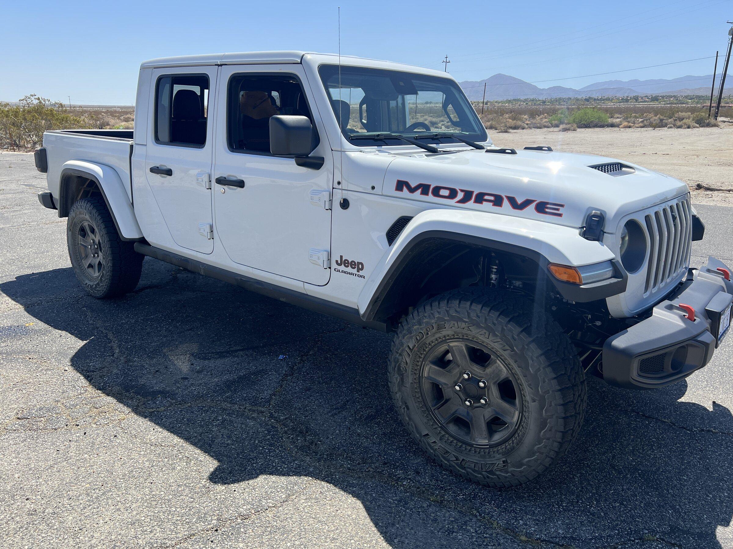 Jeep Gladiator MOJAVE Edition Gladiator JT Club D9ED6BF7-5551-4D18-8123-2C2F5F778086