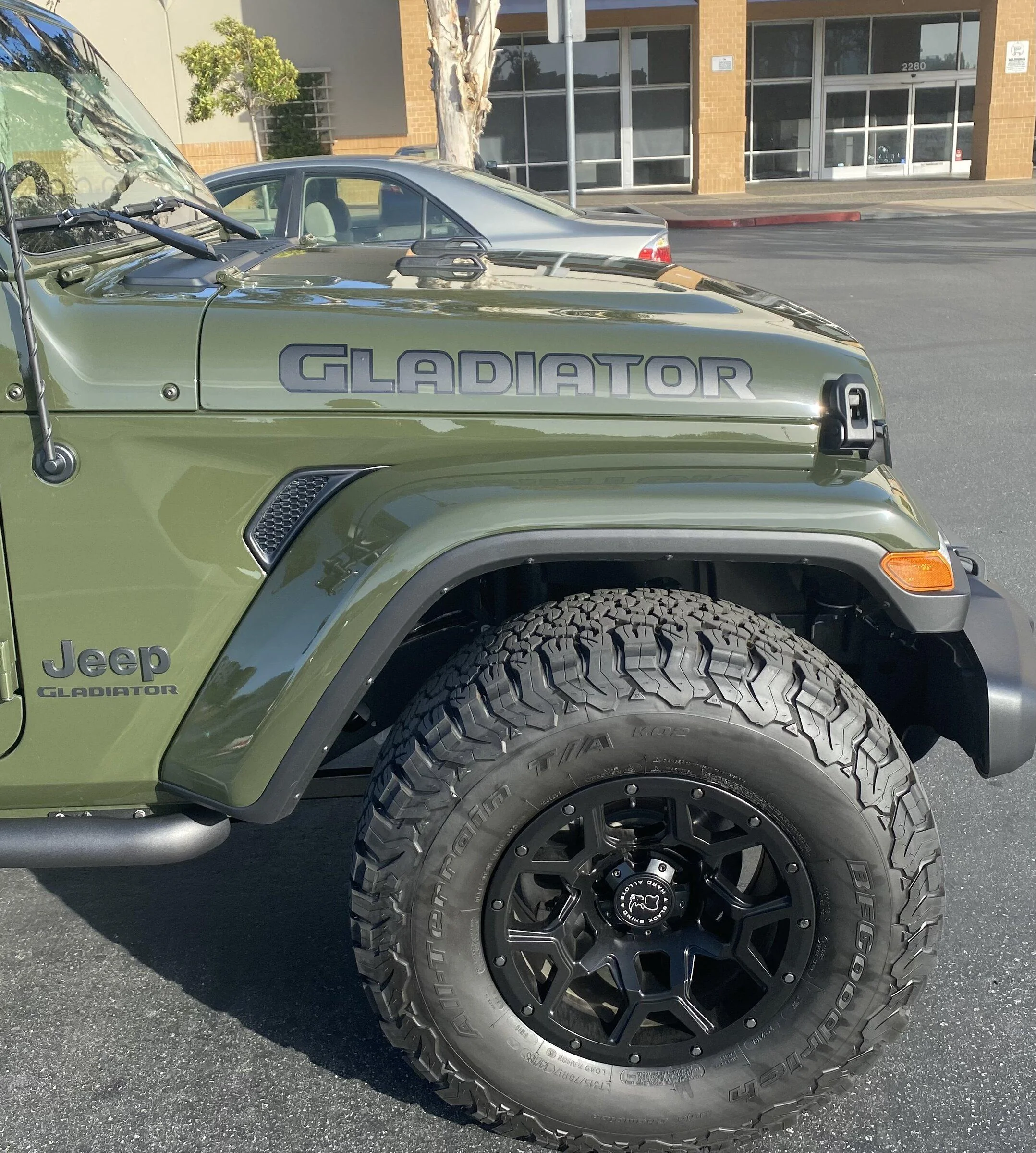Jeep Gladiator SARGE GREEN Gladiator club 33125905-81C0-4056-B06D-CB16F1869FA1
