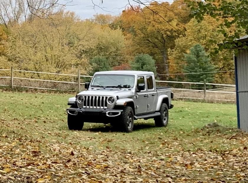 Jeep Gladiator 2020 Jeep Gladiator - Silver.  Pretty much fully loaded.  15,000 miles.  $49,900 IMG-2360