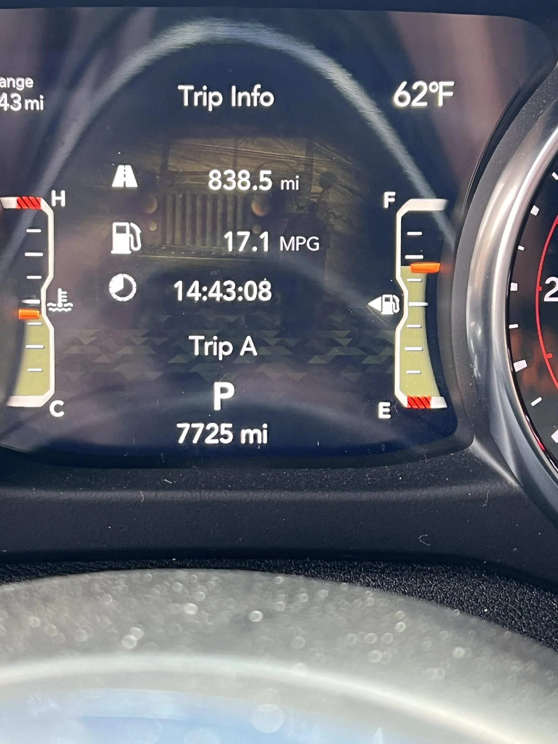 Jeep Gladiator 2021 Gladiator Rubicon MPG 21414C7B-D2E0-426B-9732-F38E8955BD2C