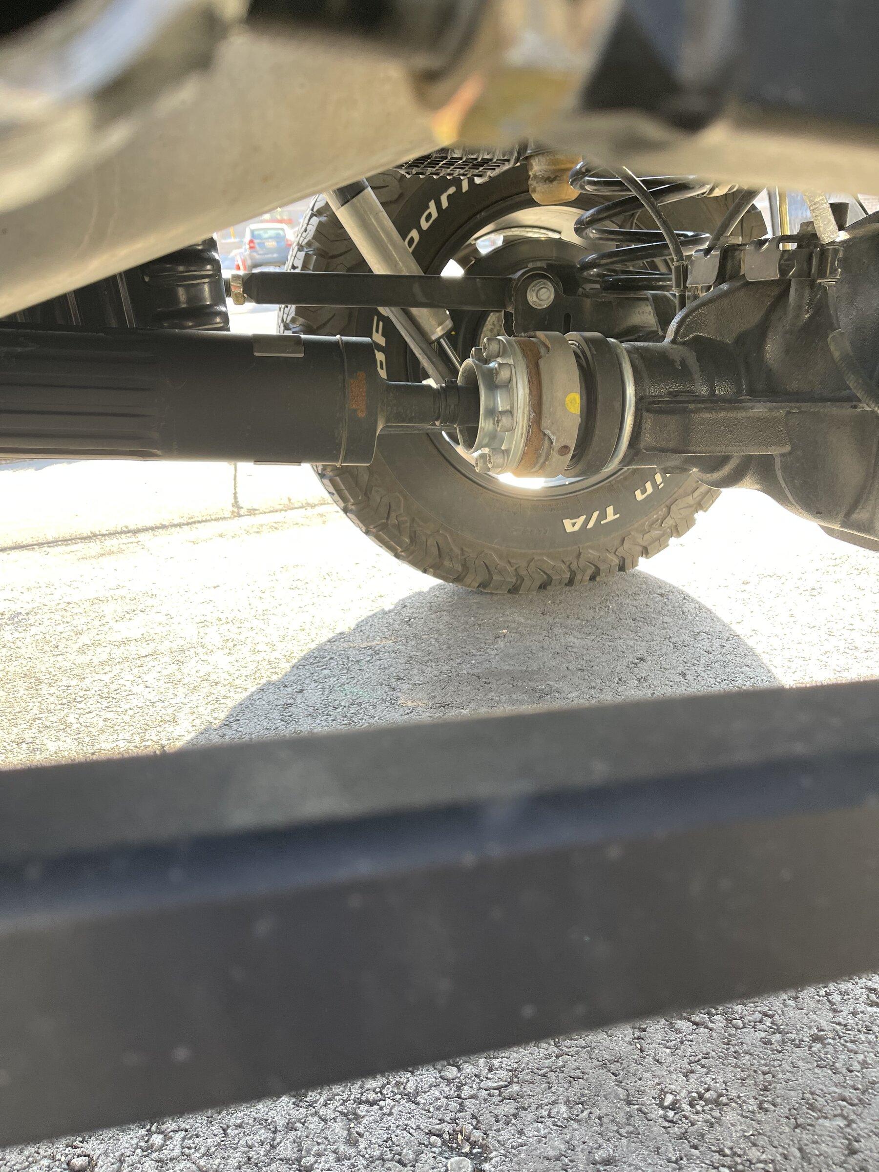 Jeep Gladiator Carrier bearing spacer for rear driveshaft 16908C81-3F16-4246-9825-851FDC4A924E