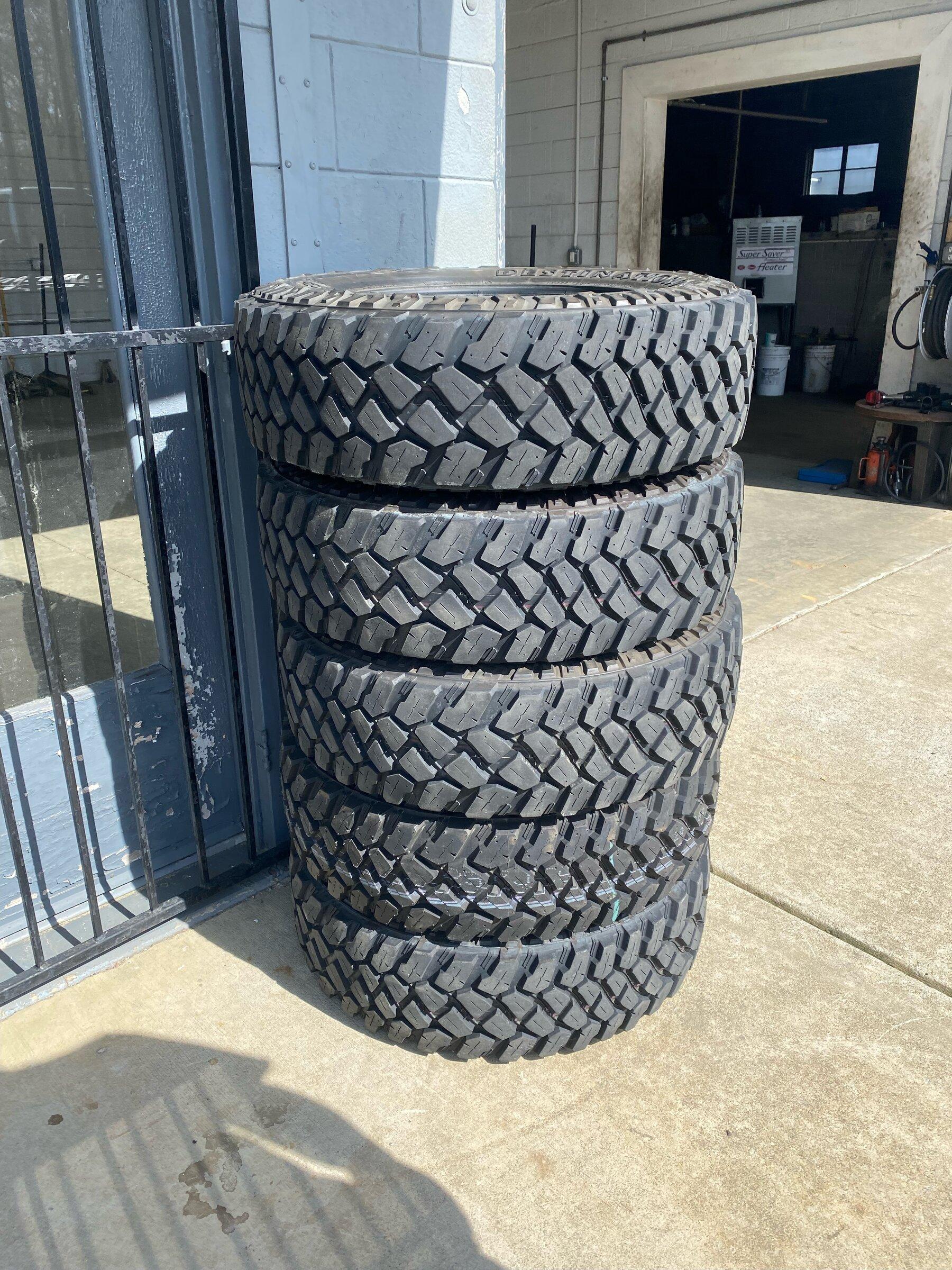 Jeep Gladiator Five 255/75R17 Firestone Destination M/T2 CF610DD6-33B9-40B9-B5C3-AC78C6C1C007