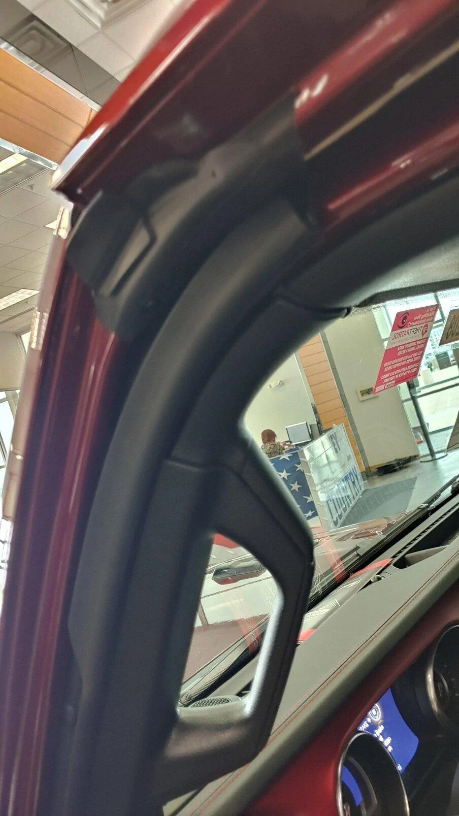 Jeep Gladiator Windshield door seals. 2021 has them. 20220405_101330_HDR