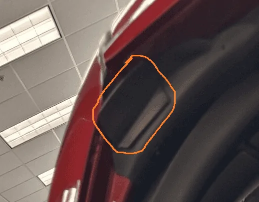 Jeep Gladiator Windshield door seals. 2021 has them. 1649193102568