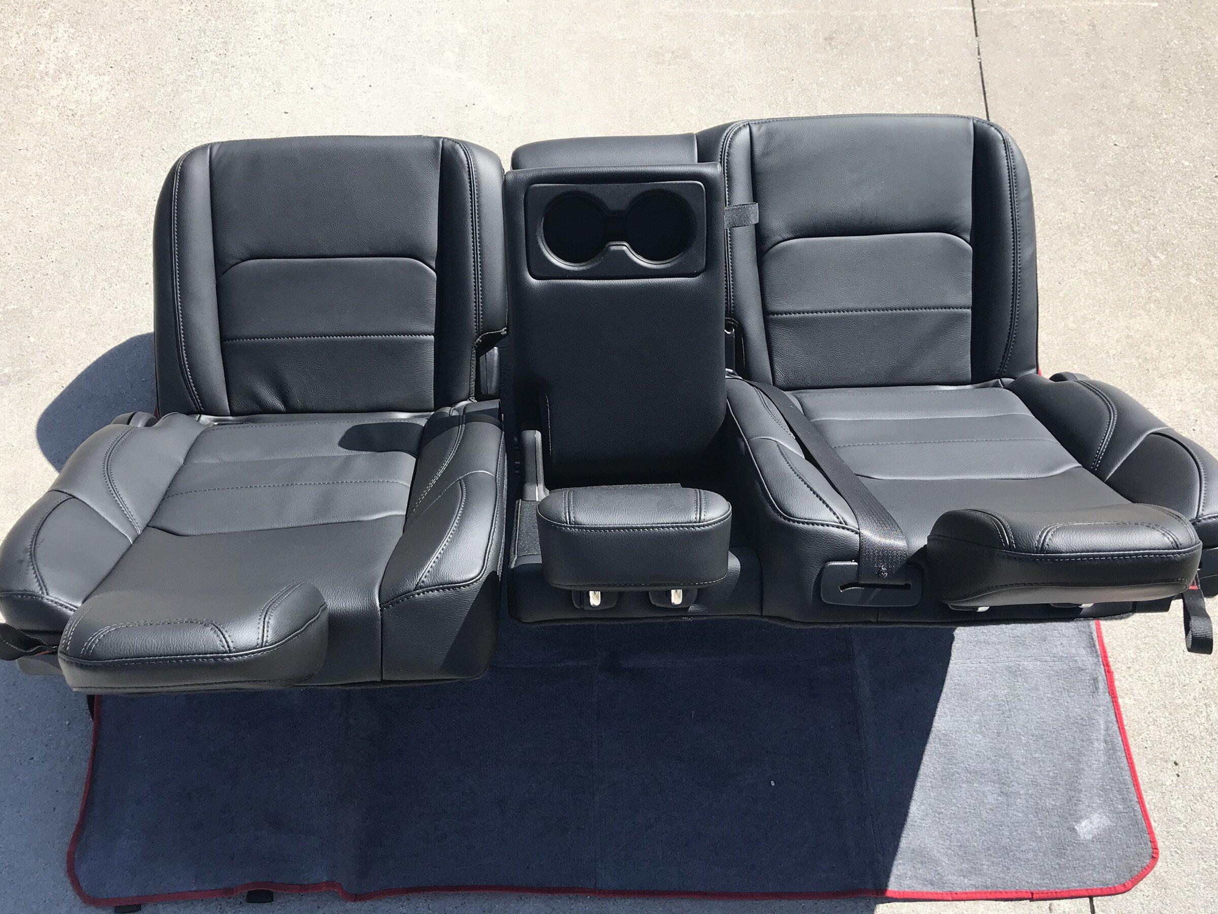 Jeep Gladiator Rear Leather Seats 0C91137A-114D-4B0C-869F-8BFFFF18F189