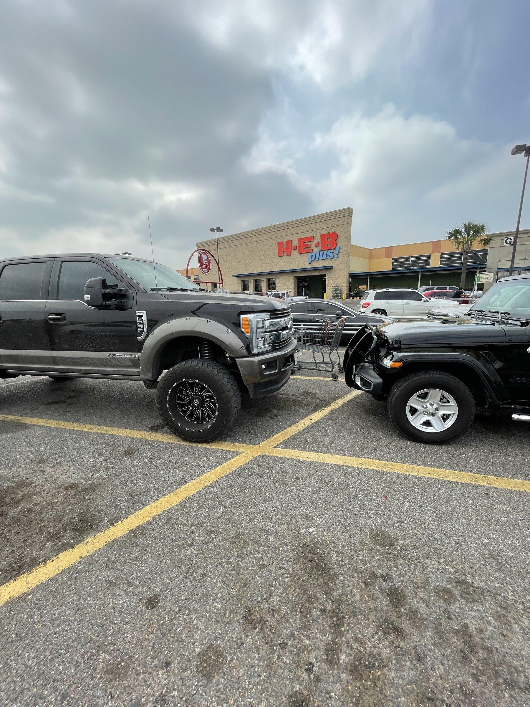 Jeep Gladiator Parking Woes DD8270D9-D11C-4D4D-A923-12BA4B1FC05D