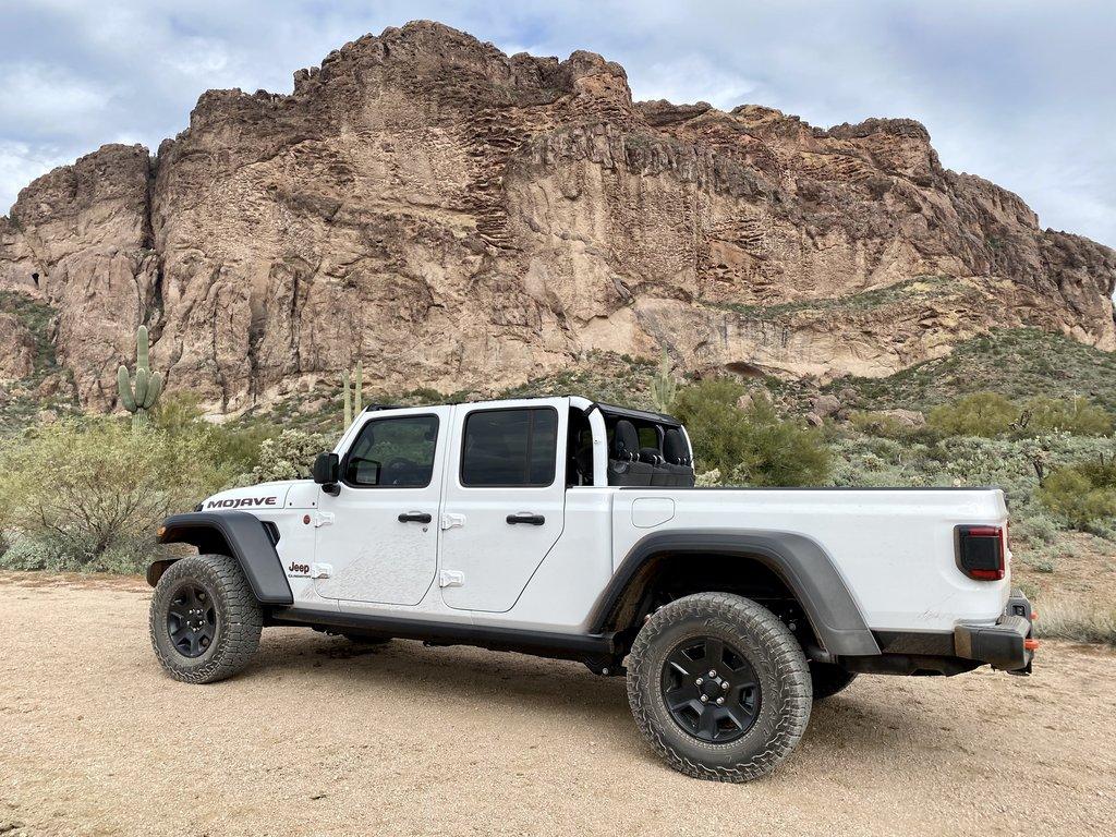 Jeep Gladiator MOJAVE Edition Gladiator JT Club DA647741-BD36-44-F8-B581-29-D7-A42-F2-CF9