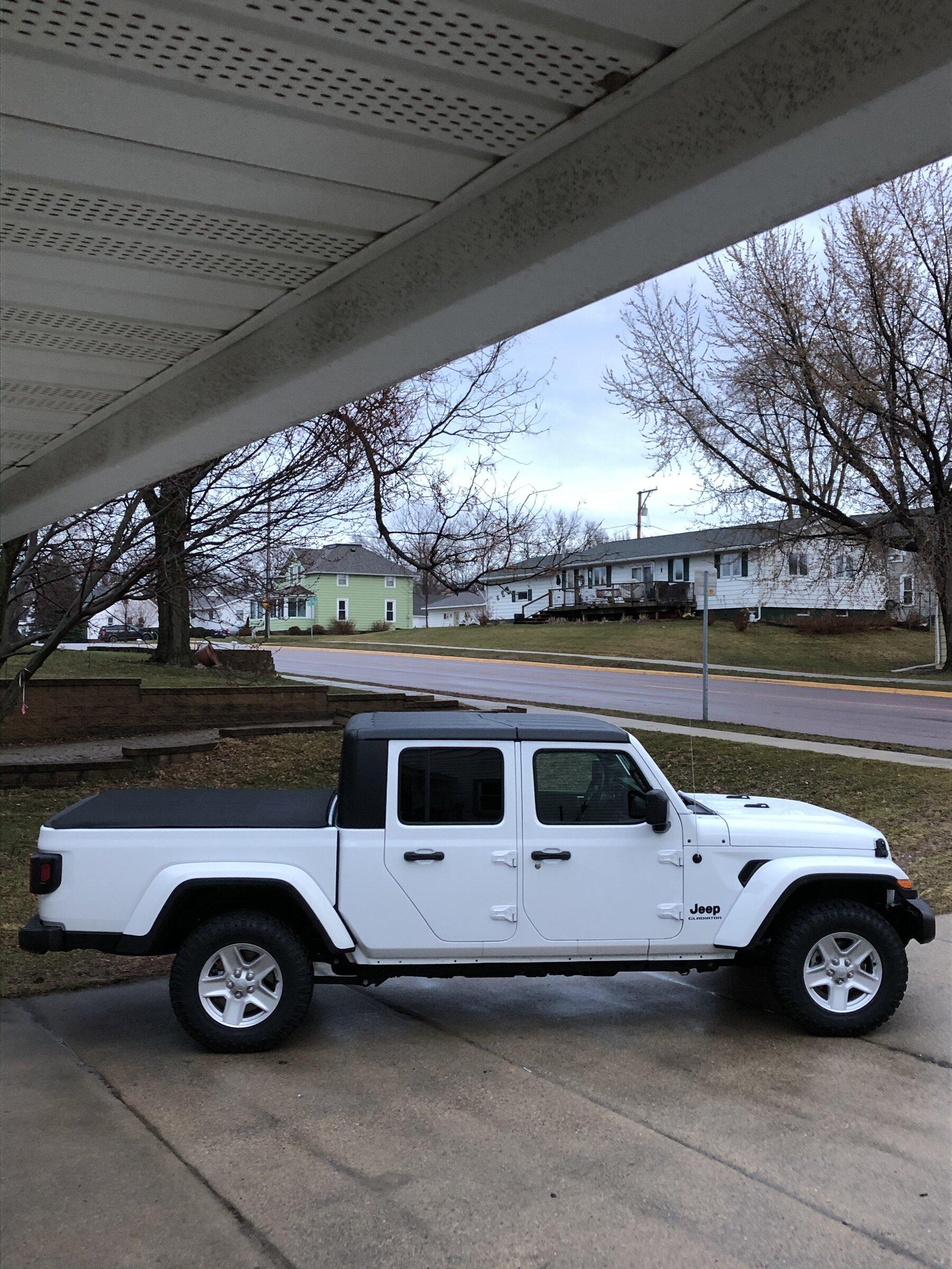 Jeep Gladiator 37” spare tire - list of tires that fit under the bed BC1AD8E6-C22C-49FE-B4EA-C3F0A3BF00A7