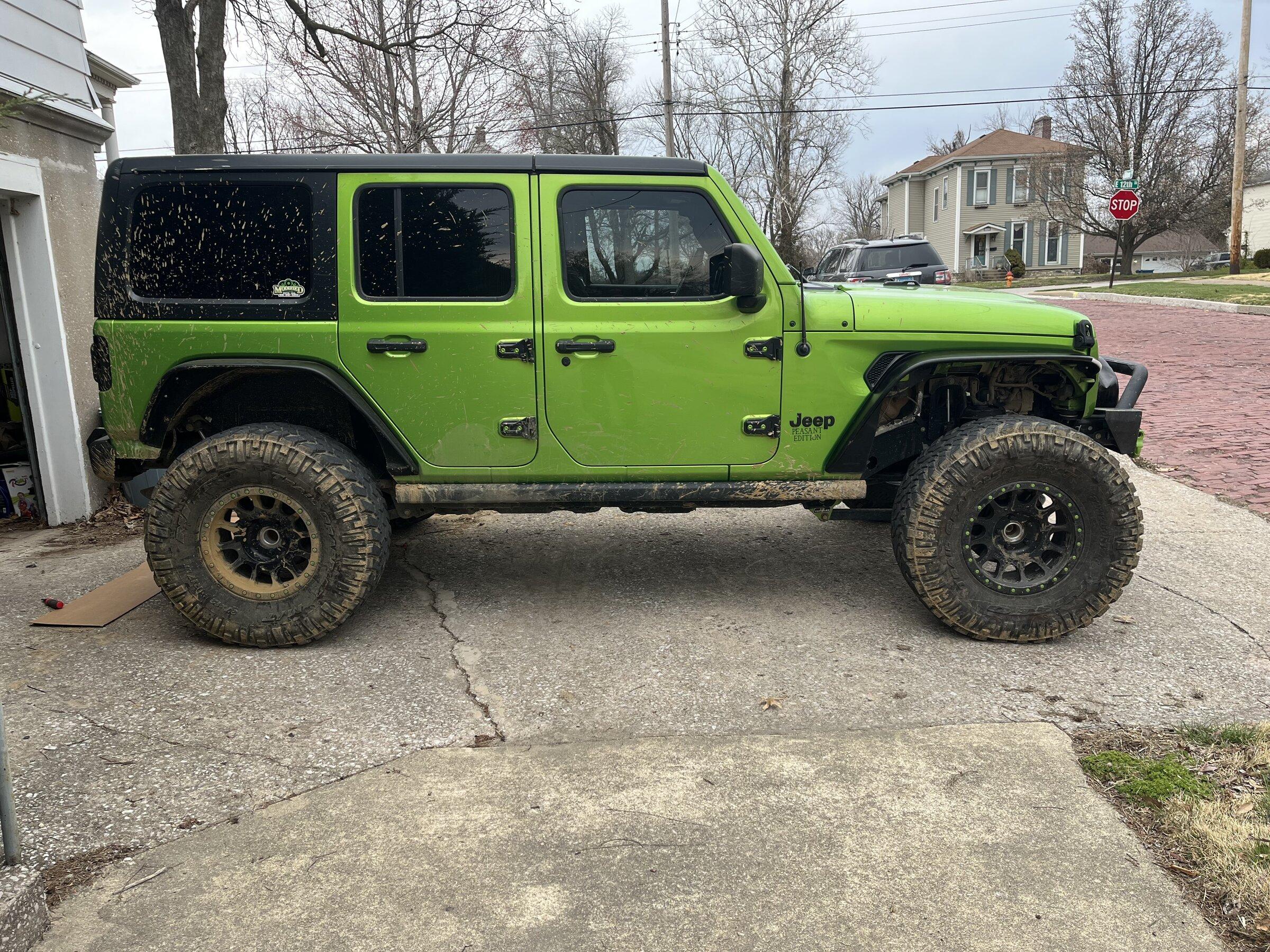 Jeep Gladiator Show Your Fender Flares FC10E7A5-972E-4E79-85CF-70A2066B2283