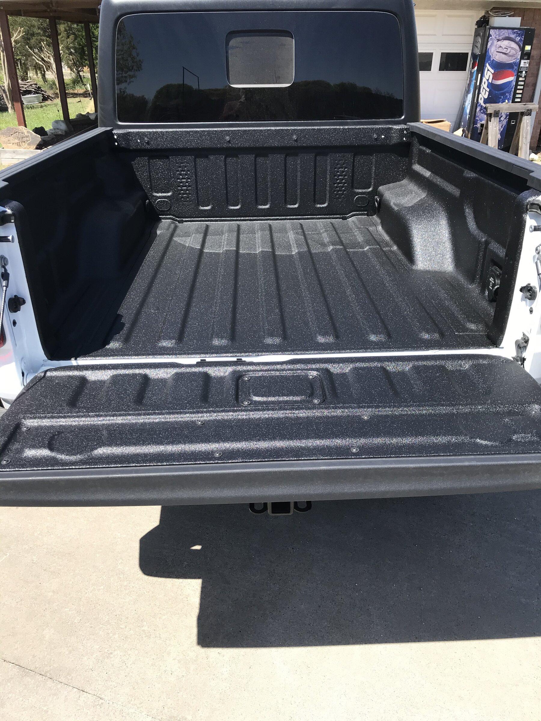 Jeep Gladiator Cubic Money 5506876D-106A-40D6-98D8-A7730F5CB848