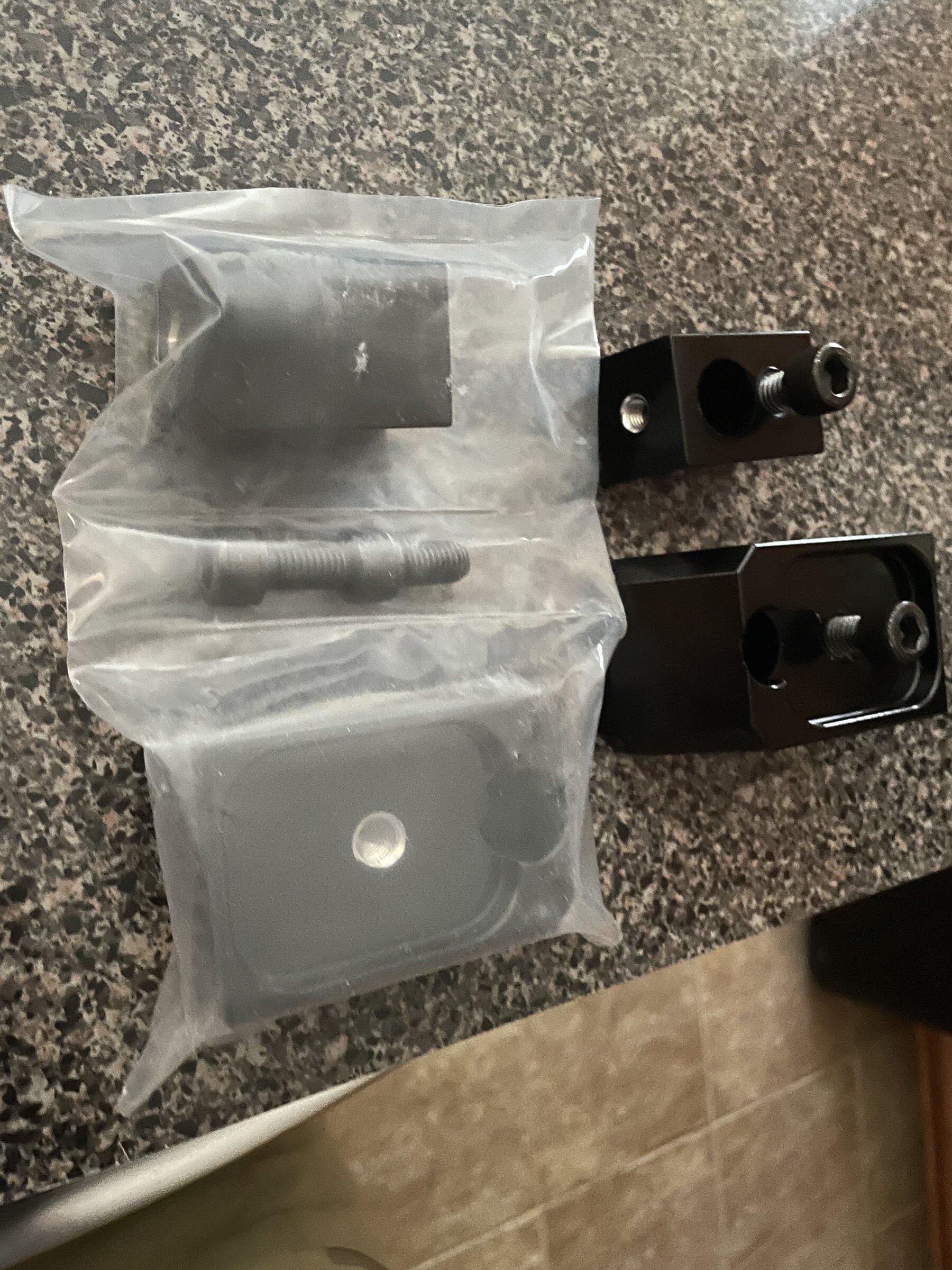 Jeep Gladiator Desert Does It - Seat Jackers Pair - Used 5 minutes 78945314-1915-4DC4-B2B3-795D4E07BDFF