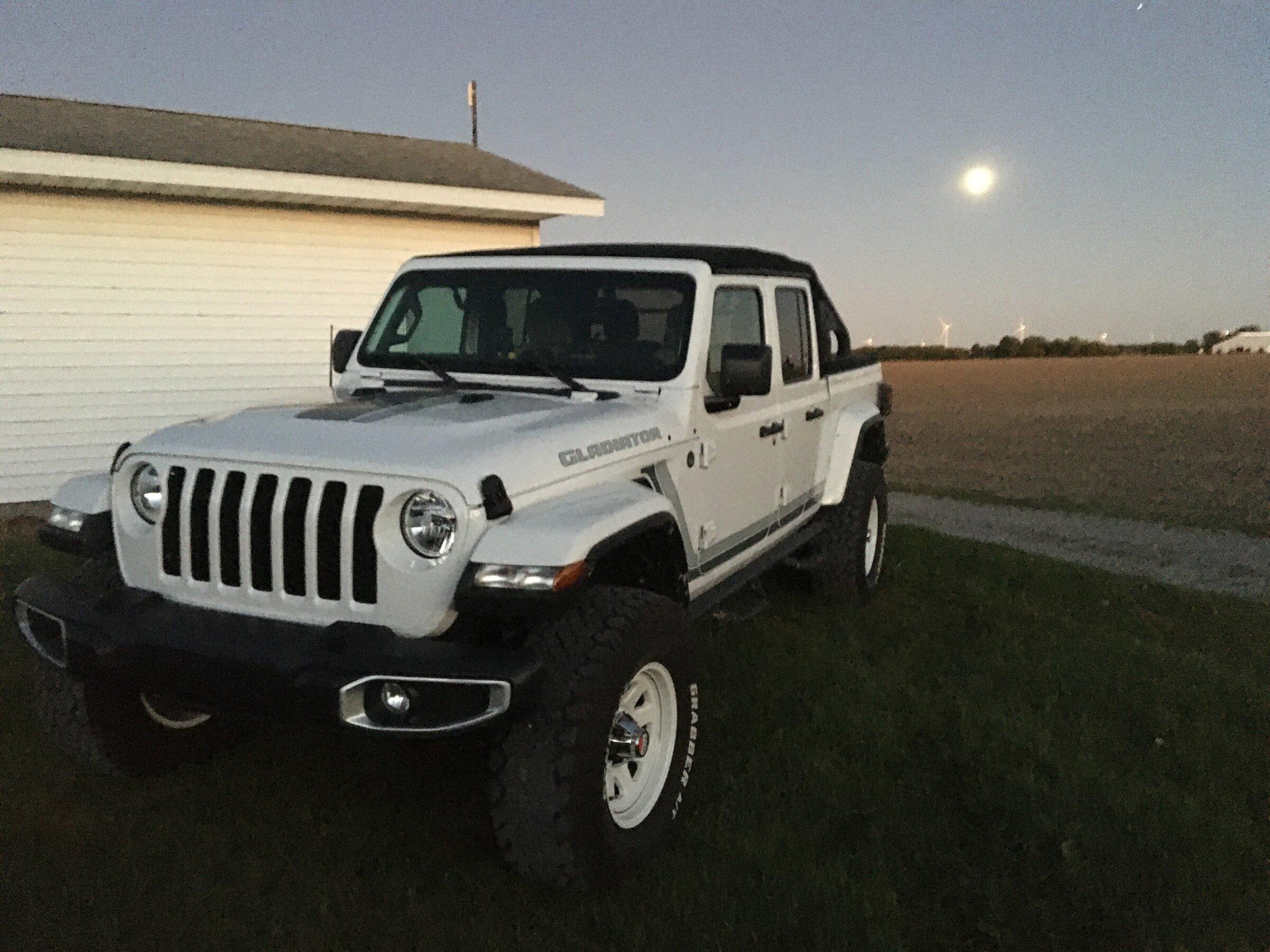Jeep Gladiator Jeep retro winch bumper Moonlight