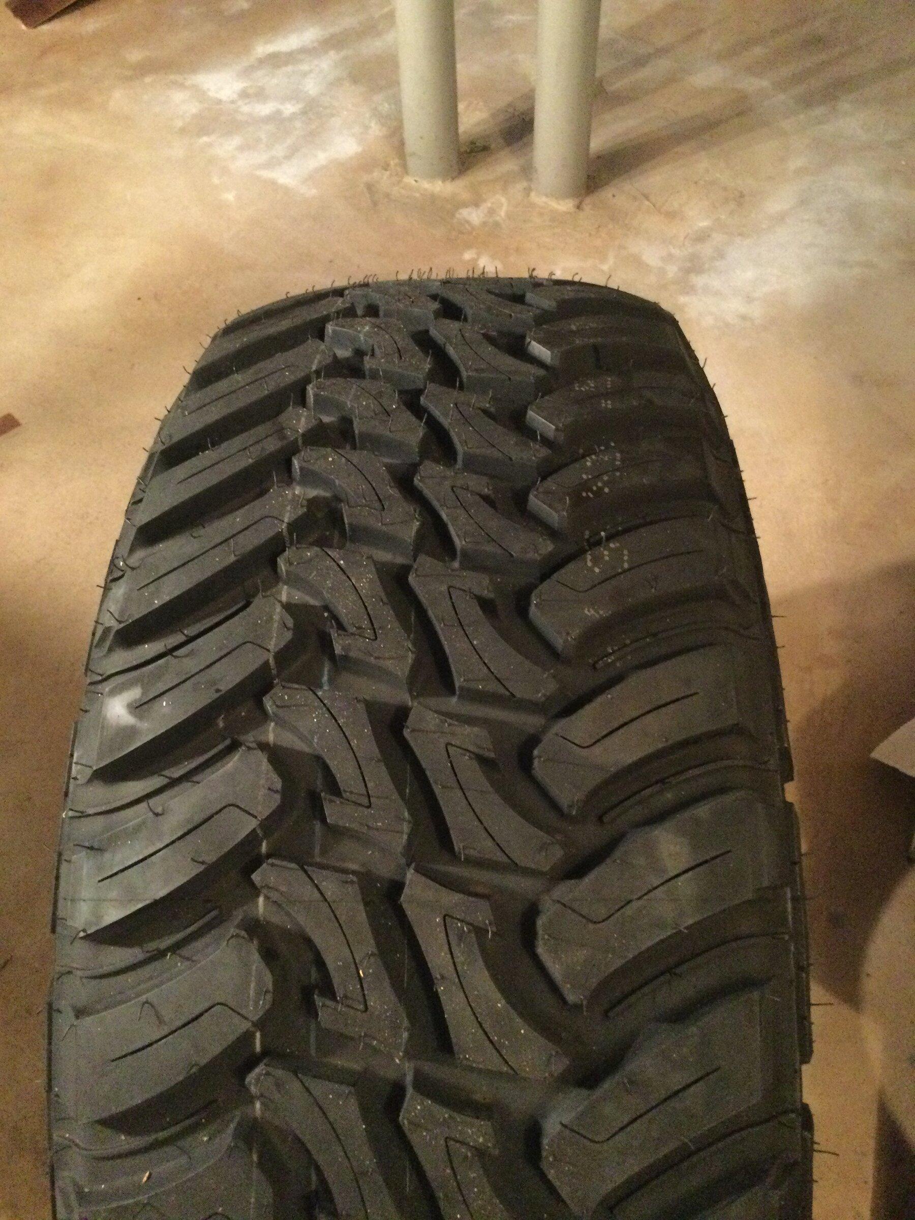 Jeep Gladiator AMP MT 35x12.50 R18 0684F054-A7B1-4F19-A785-C658107C82ED