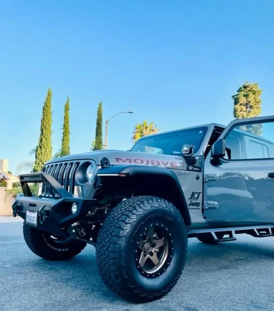 Jeep Str.jpg