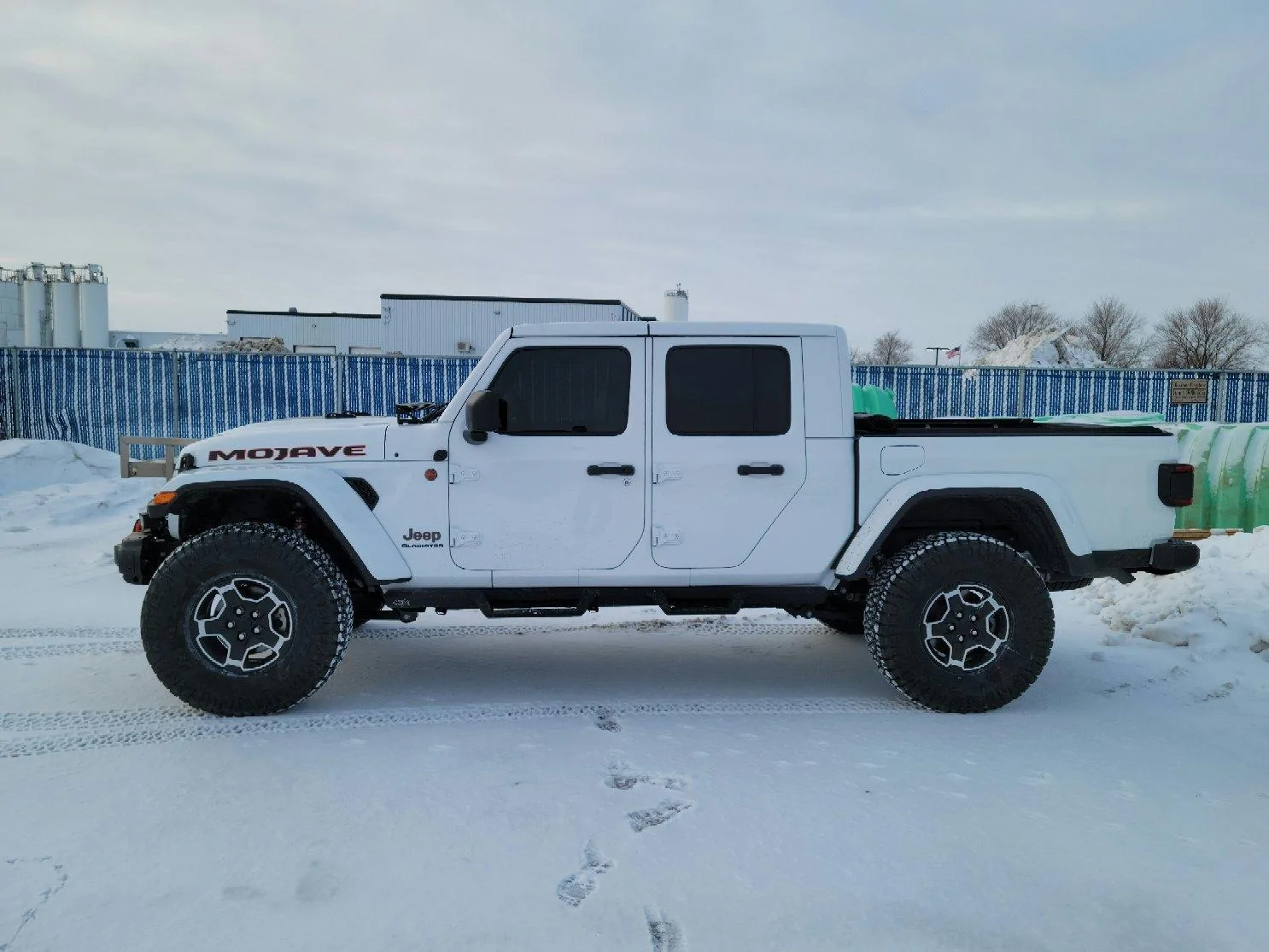 Jeep Gladiator 37" tires on my 2021 Mojave without lift kit ? 20220309_074402