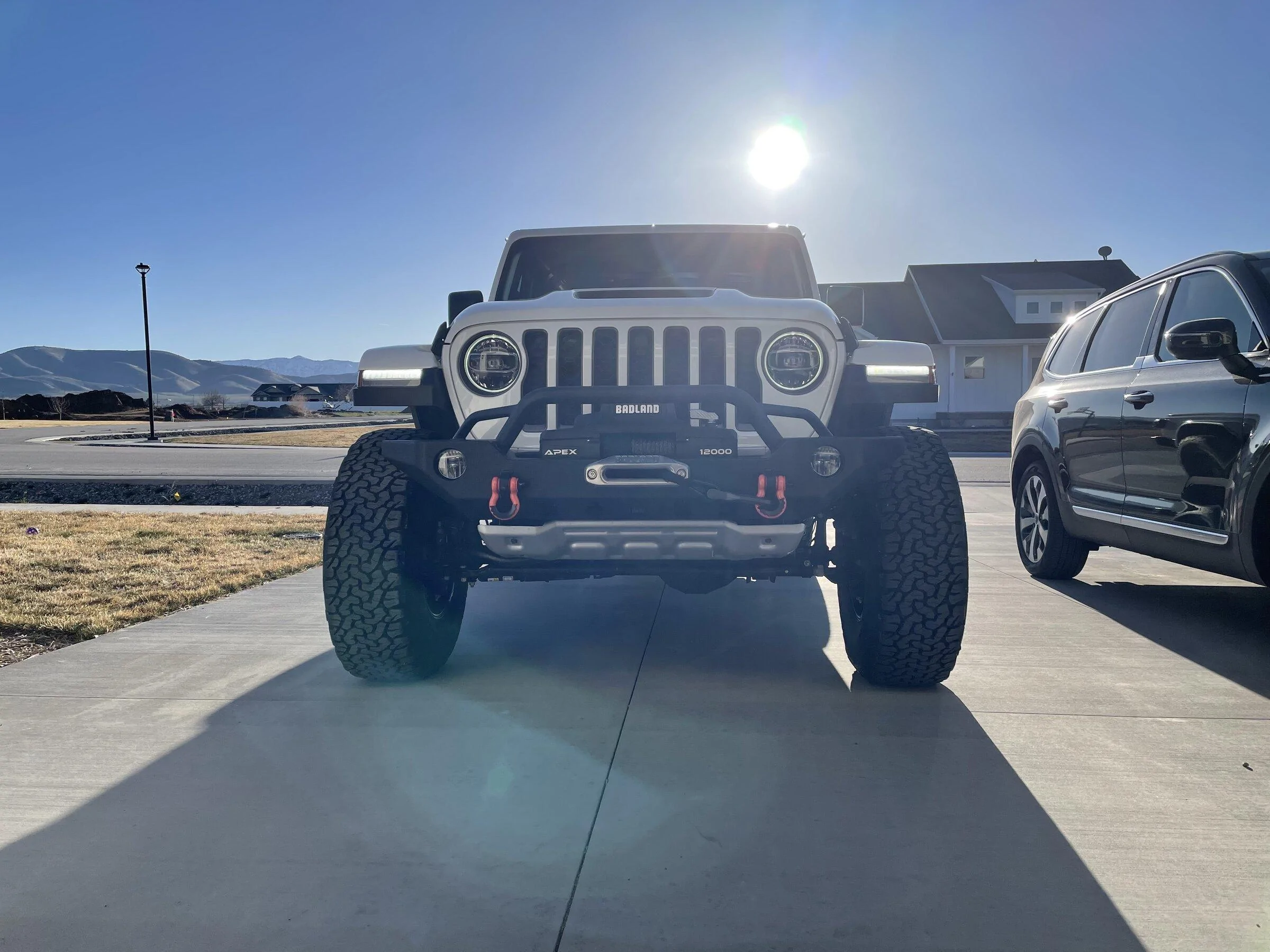Jeep Gladiator MOJAVE Edition Gladiator JT Club 07221609-53CE-45DF-BB72-190B78B00DF1
