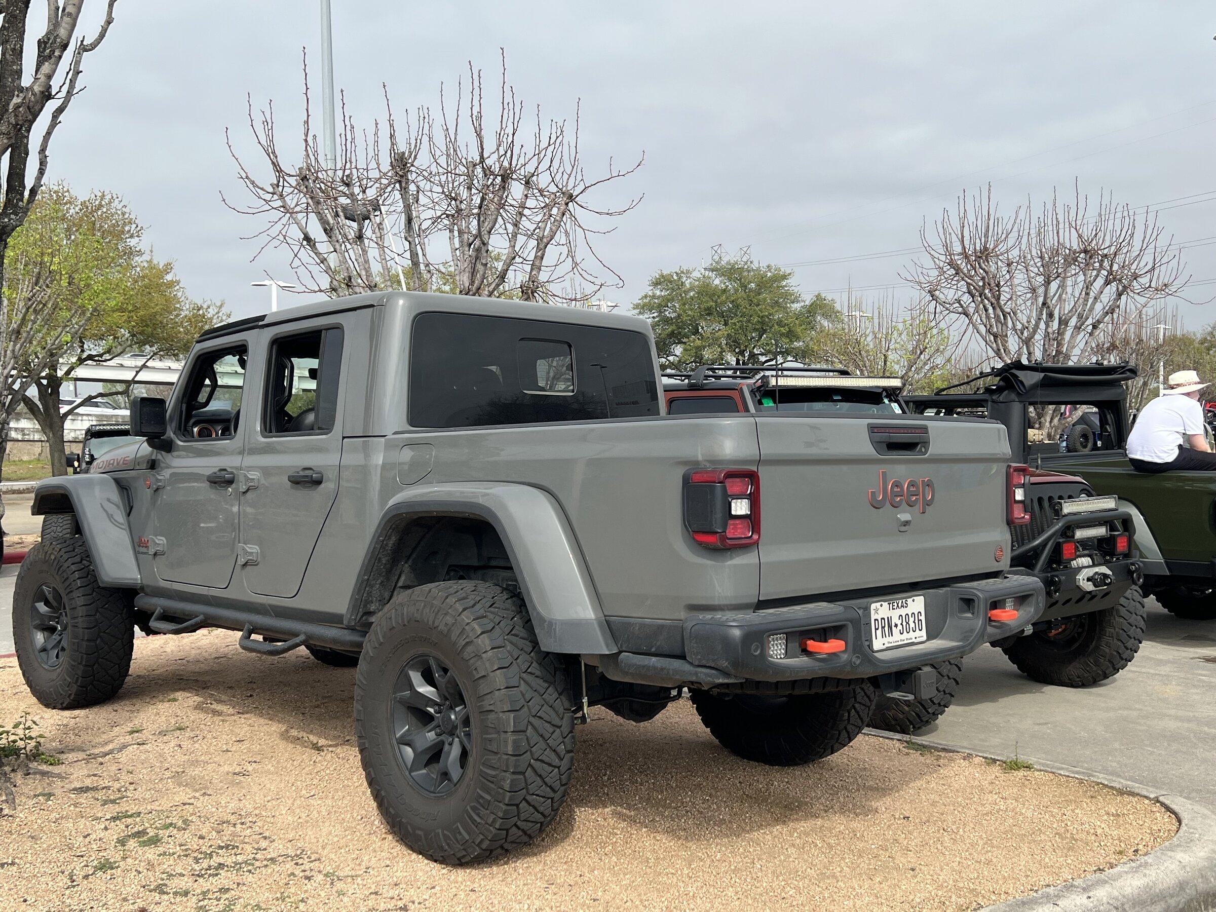 Jeep Gladiator The Big Jeep Meet at Gillman IMG_4071.JPG