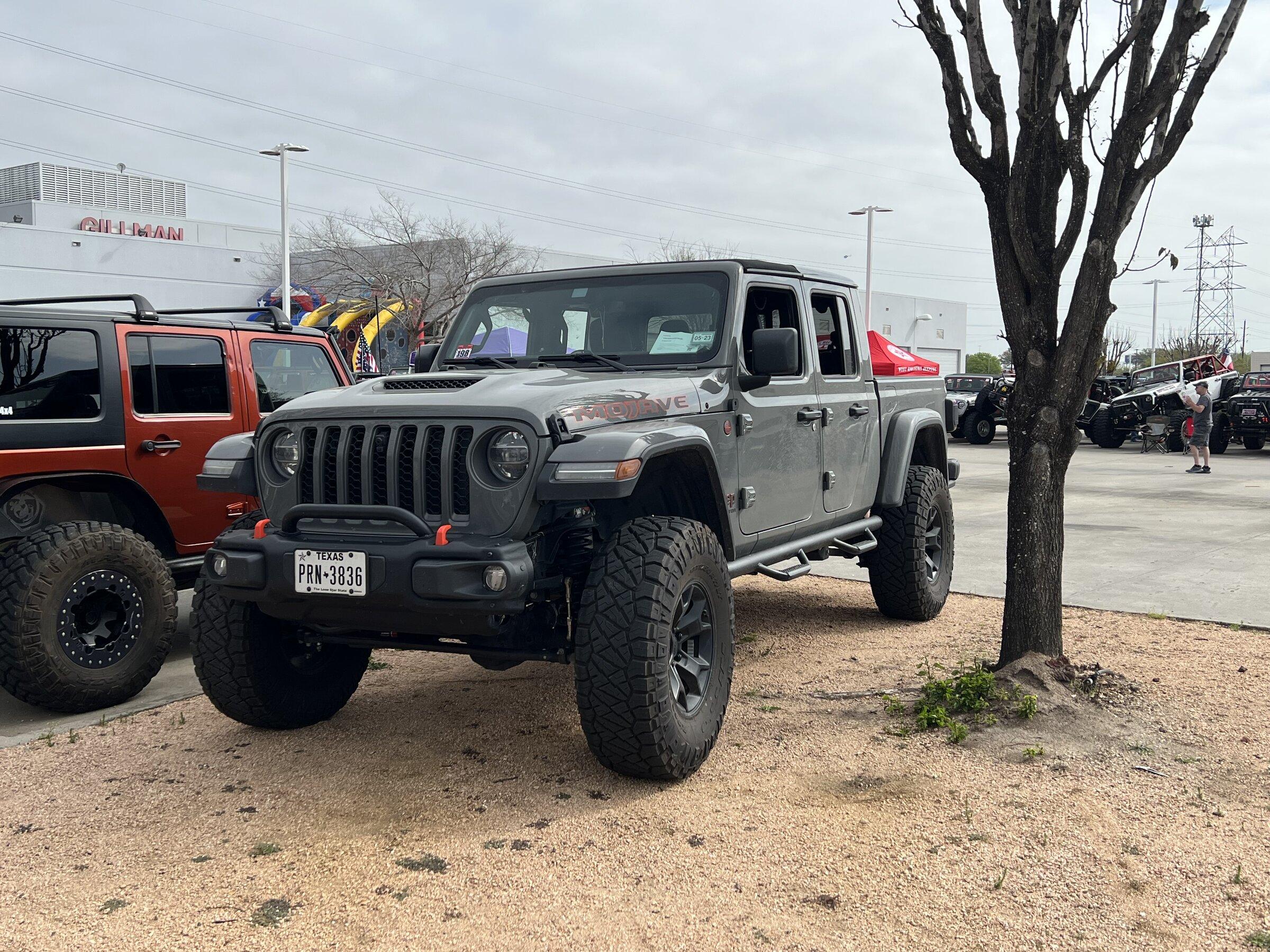 Jeep Gladiator The Big Jeep Meet at Gillman IMG_4072.JPG