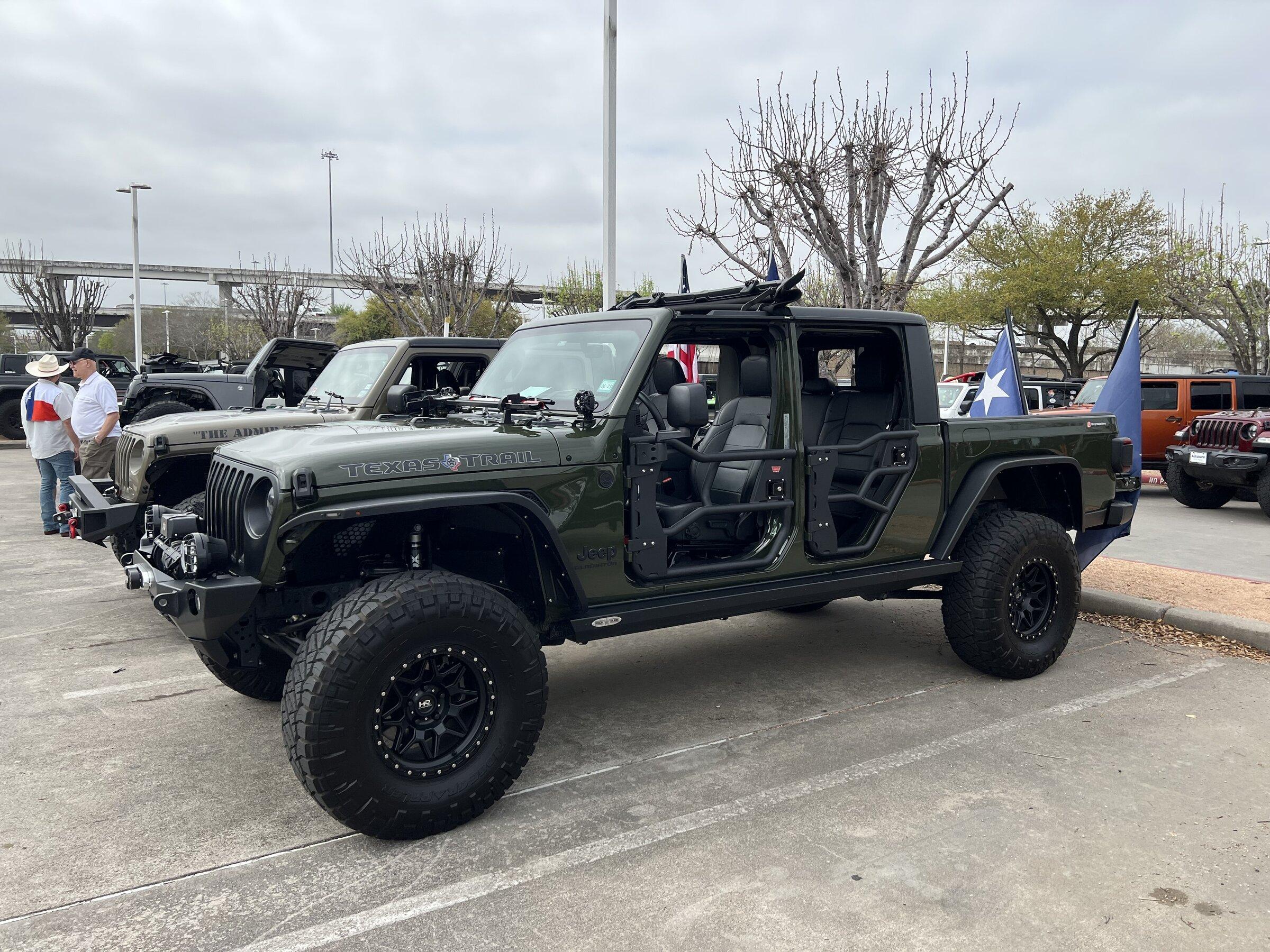 Jeep Gladiator The Big Jeep Meet at Gillman IMG_4079.JPG
