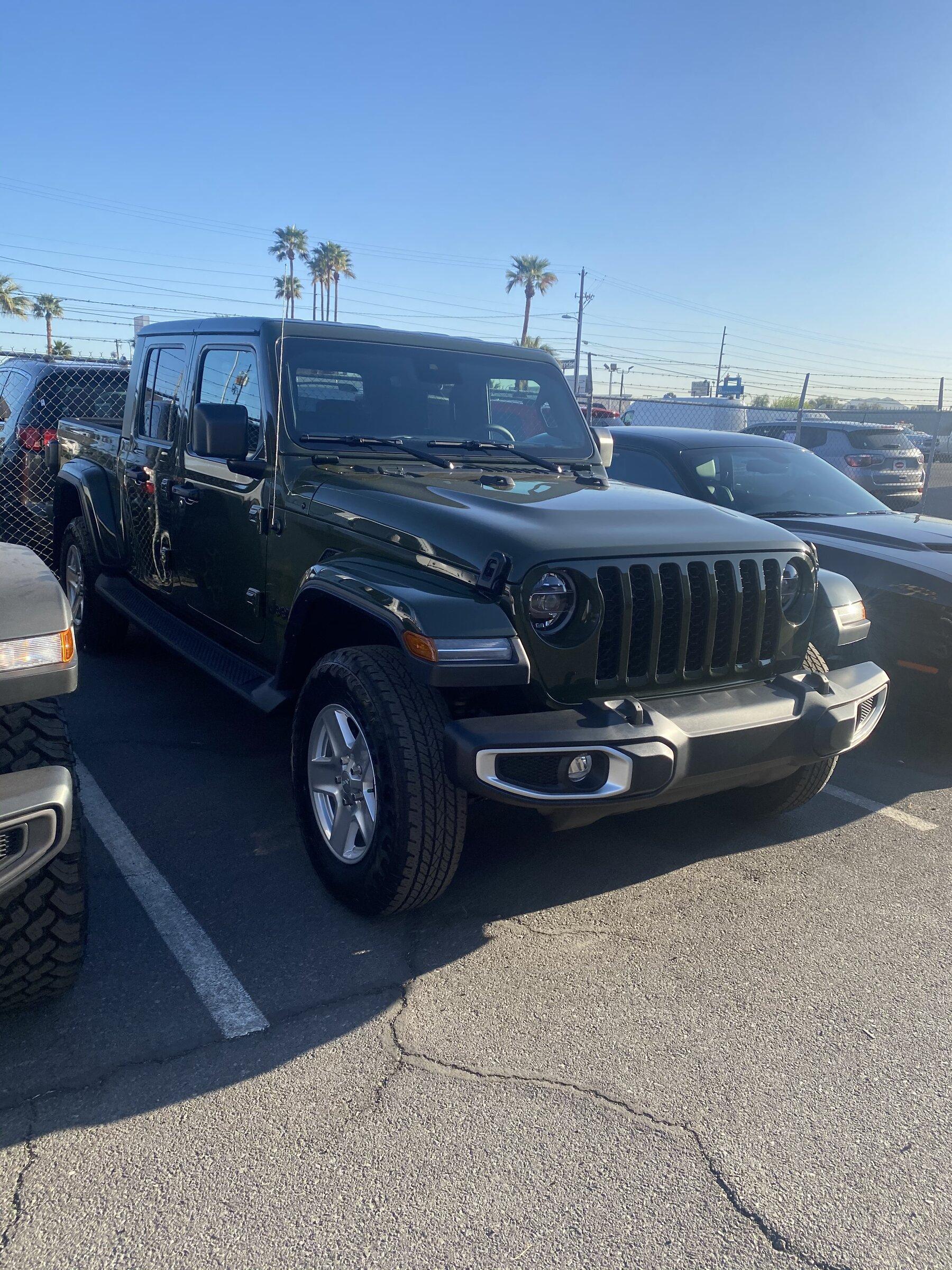 Jeep Gladiator Just Ordered? Check in HERE! 19A7EEE6-2D9E-4368-9A6C-3ADF39E48DA4