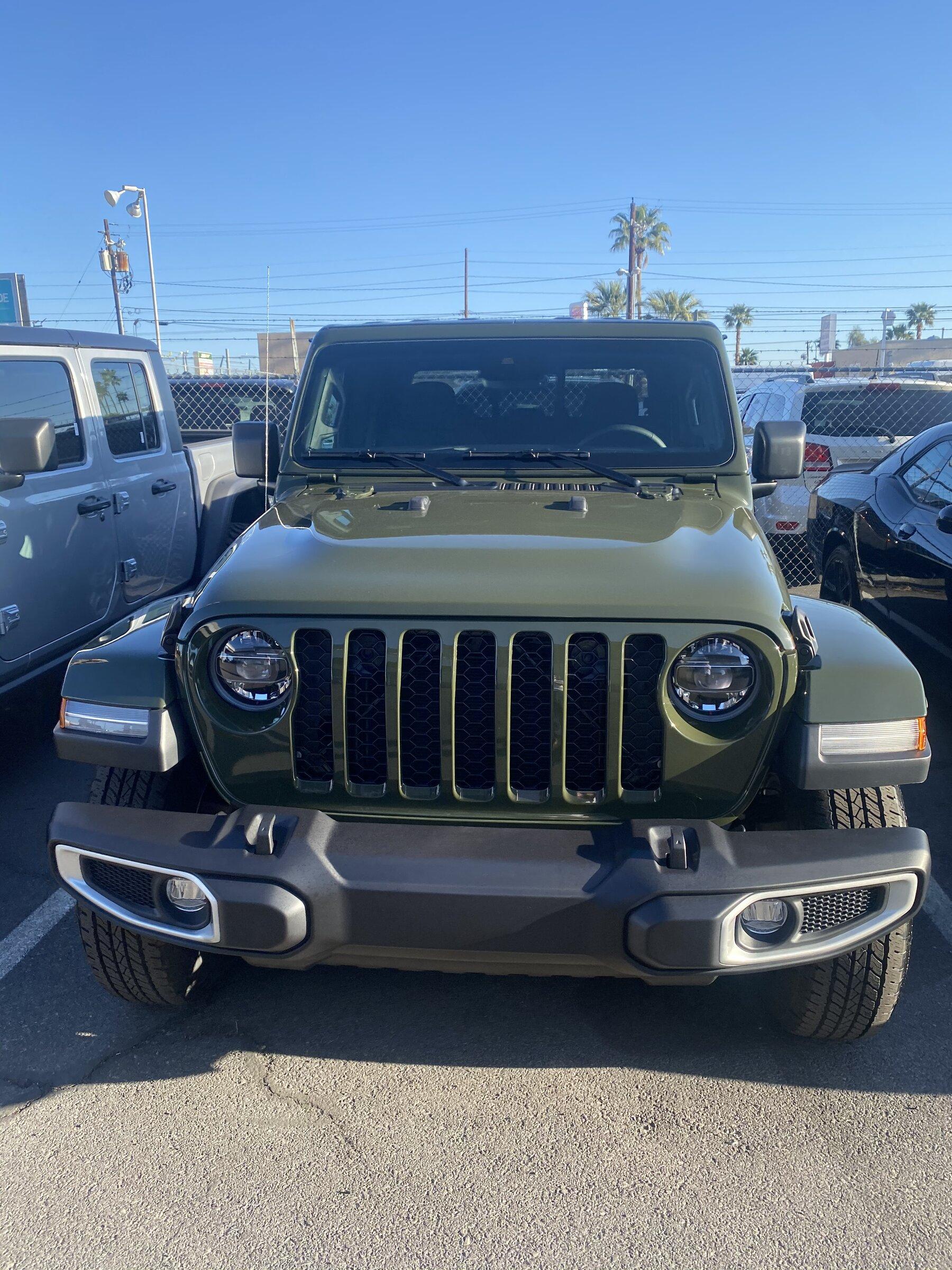 Jeep Gladiator Just Ordered? Check in HERE! A6C77E62-7446-4EA5-B3A1-5244BDE095CF