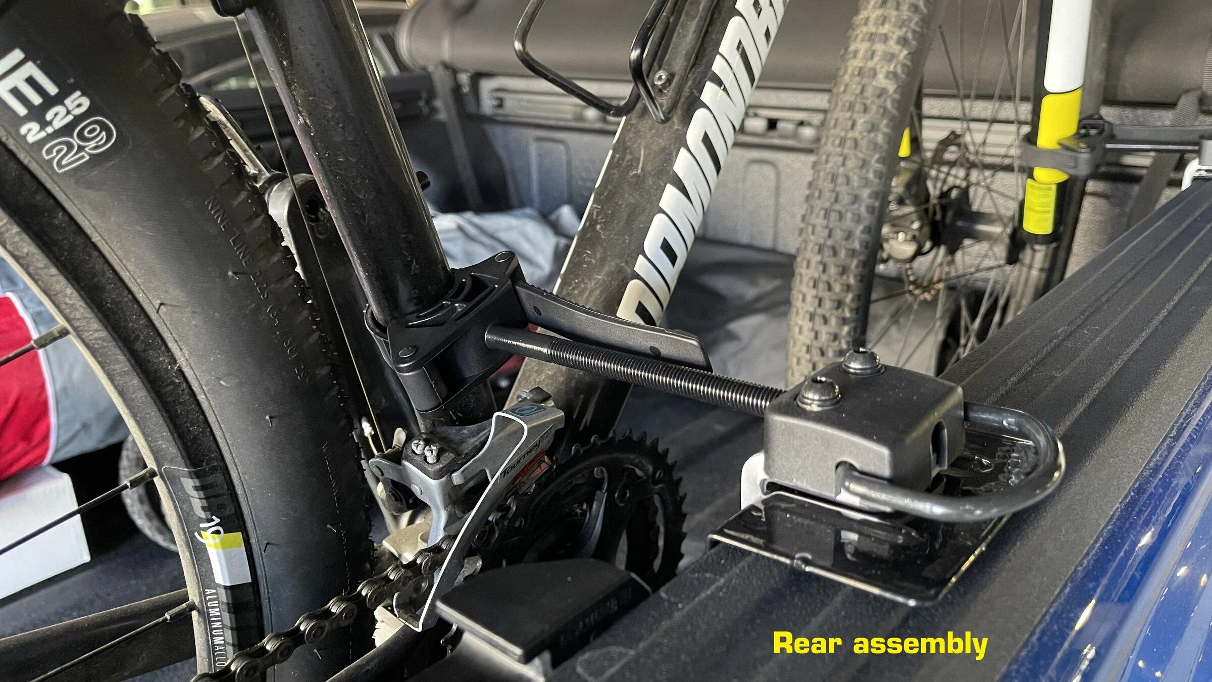 Jeep Gladiator Mountain Bikes - How are you guys carrying them?? 2022-04-08 16.52.17
