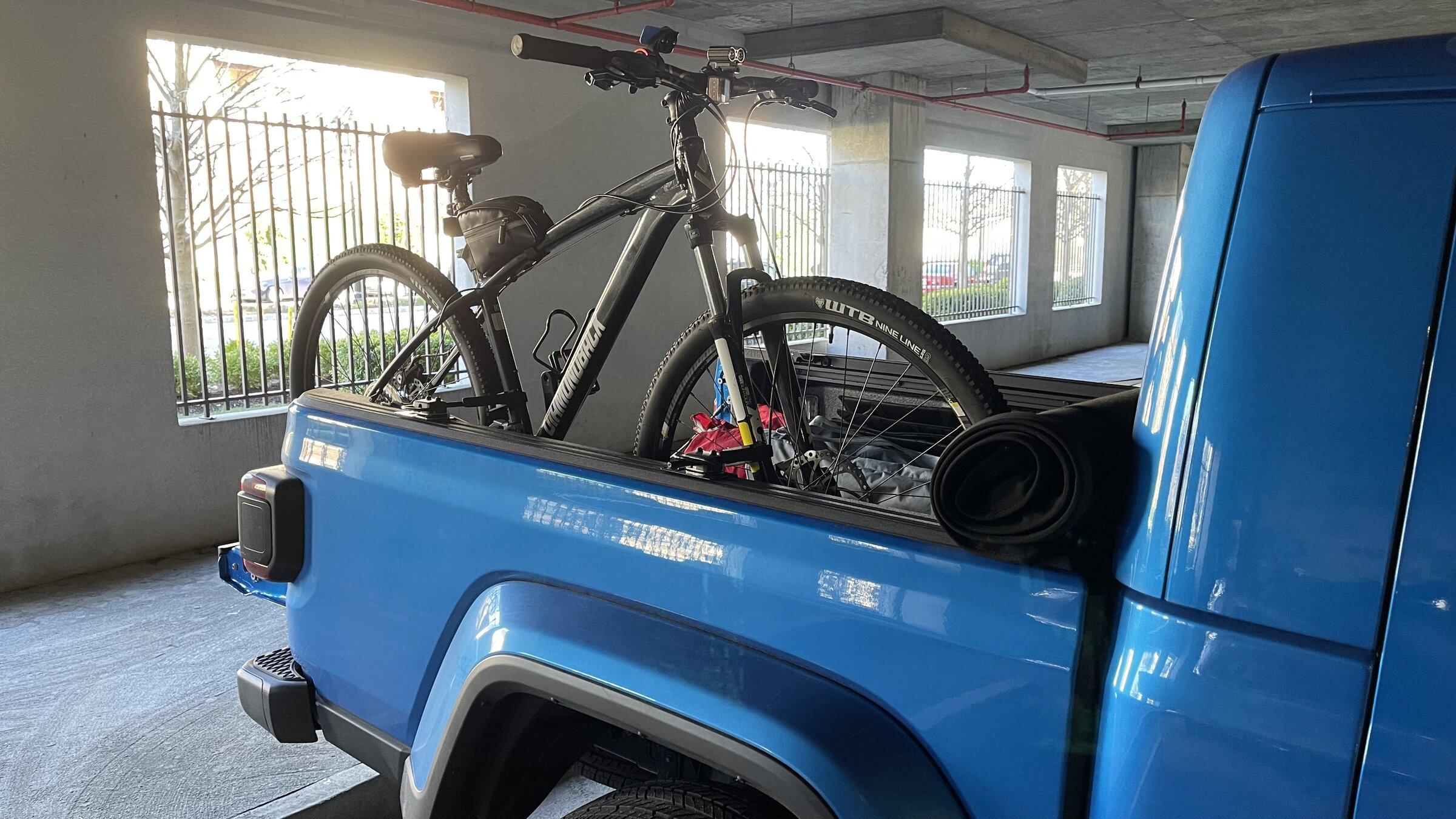 Jeep Gladiator Mountain Bikes - How are you guys carrying them?? 2022-04-08 16.52.37
