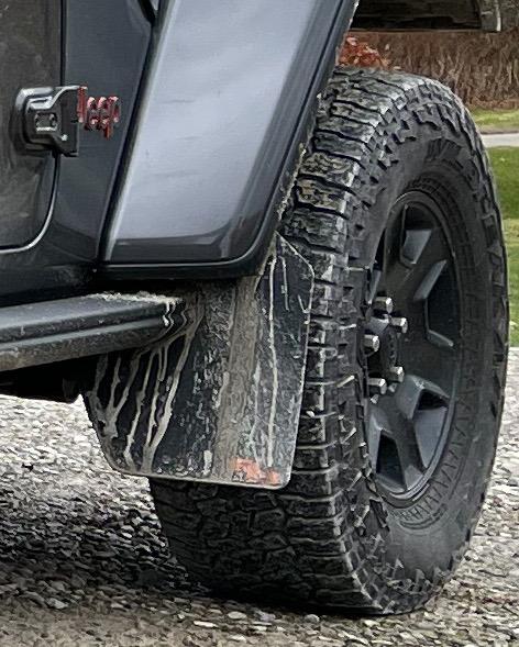 Jeep Gladiator Mopar Performance Rock rail guys EC25A00E-99F8-4EB6-84DE-26A8B863ECB8